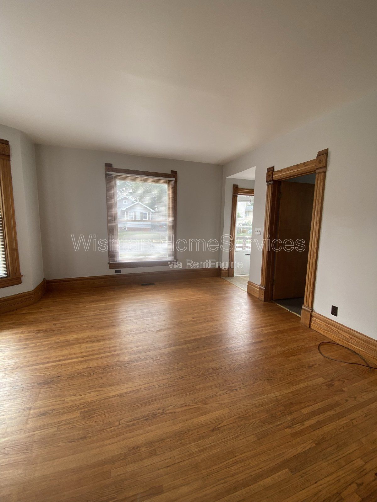 Charming 3-Bedroom Home with 2 Full Baths in Macomb, IL - Don't Miss Out! property image