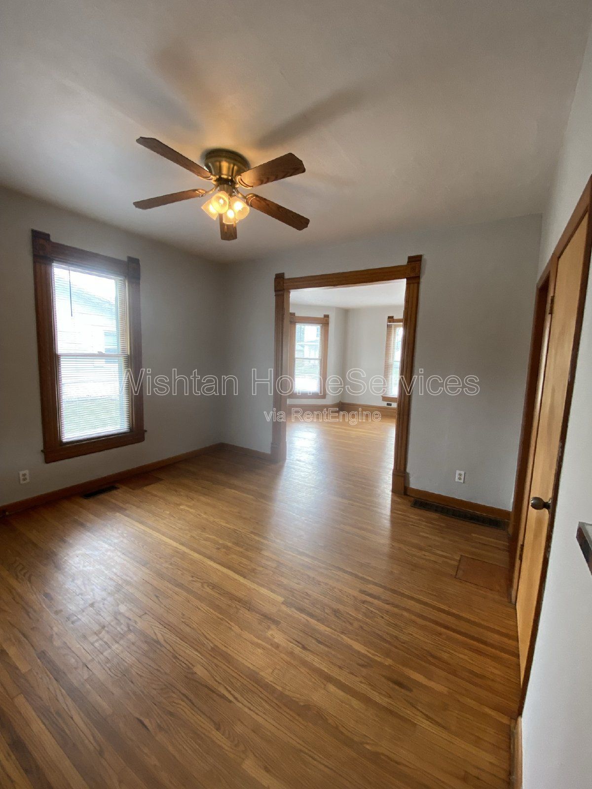 Charming 3-Bedroom Home with 2 Full Baths in Macomb, IL - Don't Miss Out! property image