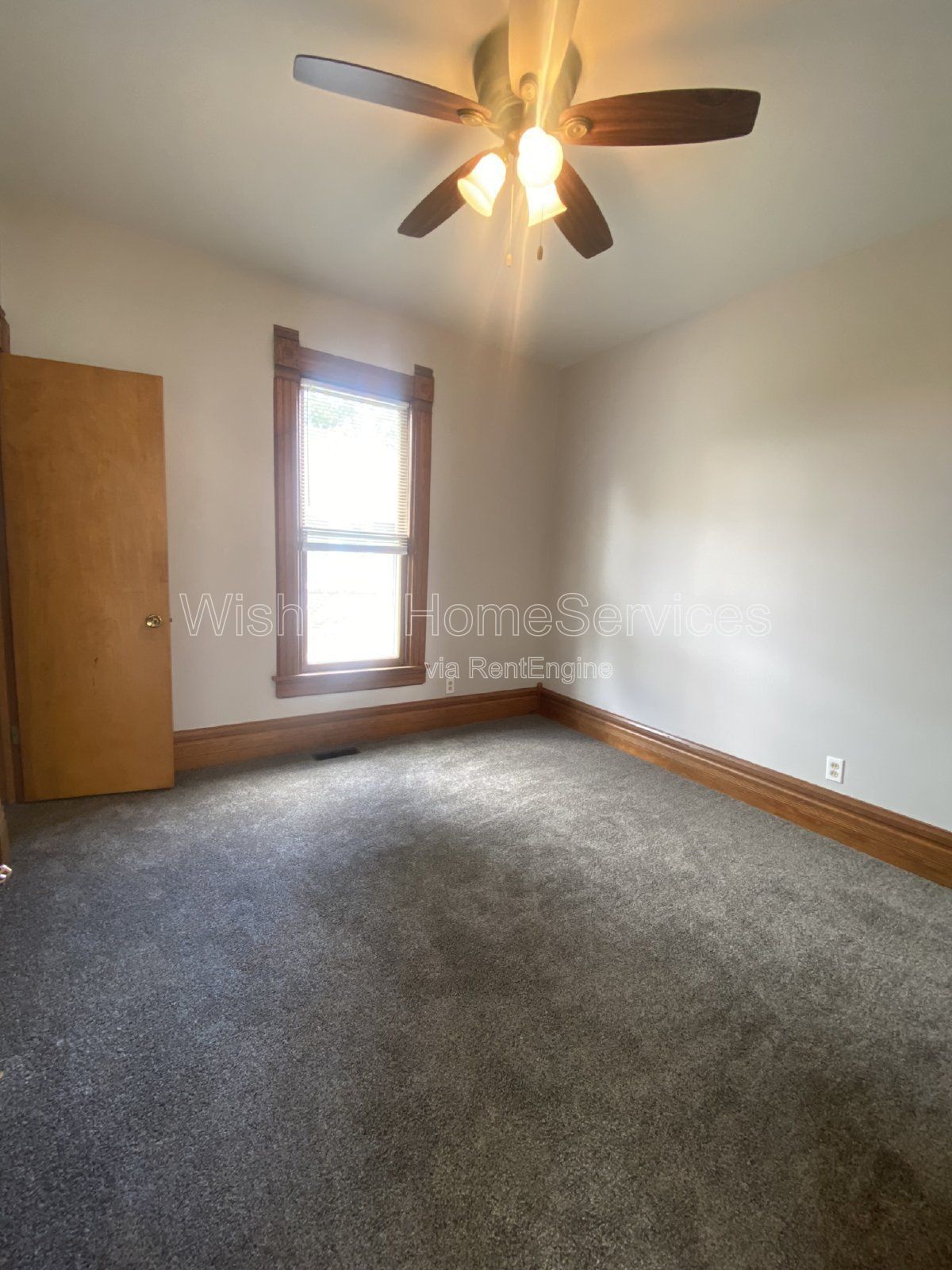 Charming 3-Bedroom Home with 2 Full Baths in Macomb, IL - Don't Miss Out! property image