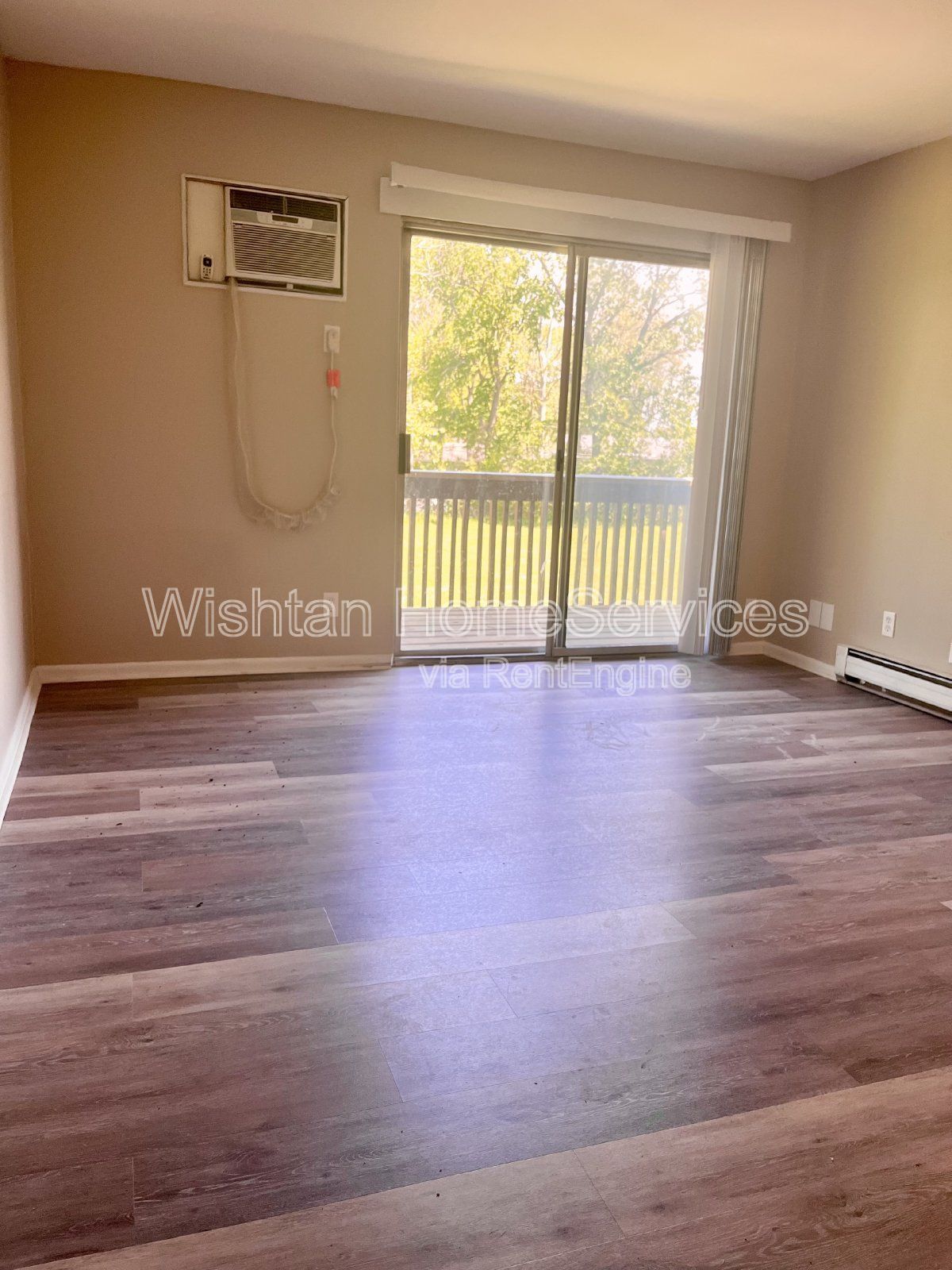Charming 1-Bedroom Apartment in Macomb with Modern Amenities. property image