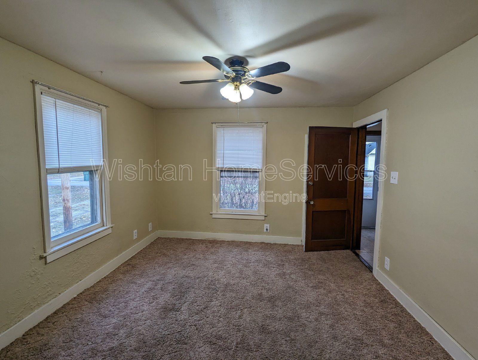 Cozy 1-Bedroom Duplex with Shared Laundry property image