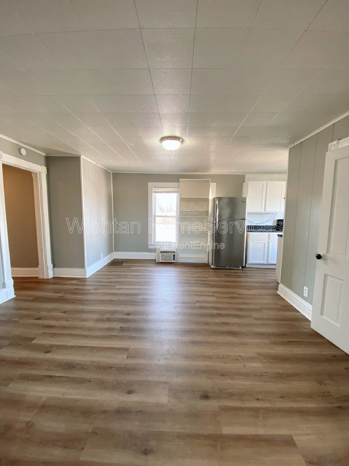 Modern 2 Bed 2 Bath Multiplex in Prime Macomb Location! property image