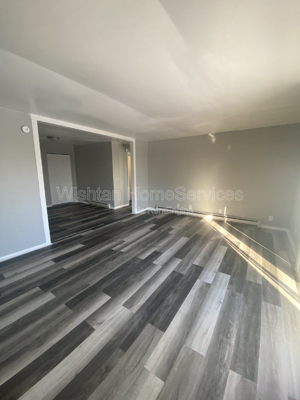 Cozy 2 Bedroom Apartment in Macomb, IL - 725 sq ft, 1 Full Bathroom - Don't Miss Out! property image