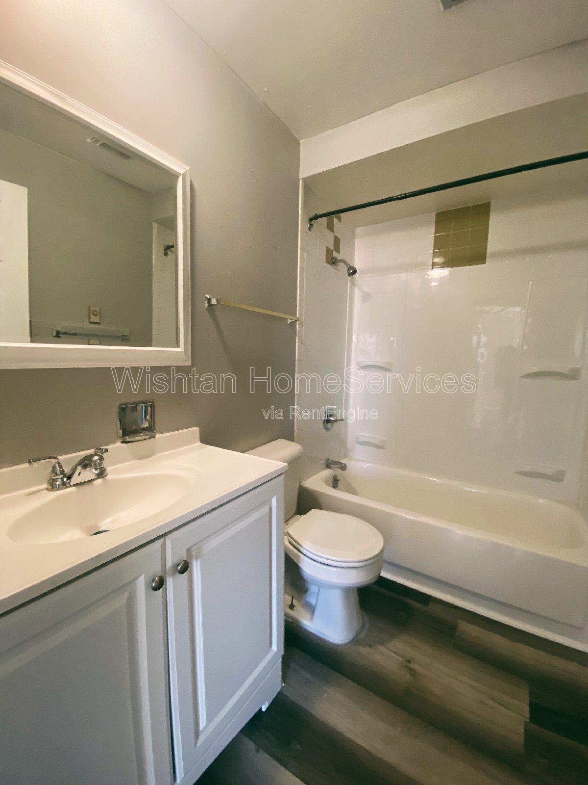 Cozy 2 Bedroom Apartment in Macomb, IL - 725 sq ft, 1 Full Bathroom - Don't Miss Out! property image
