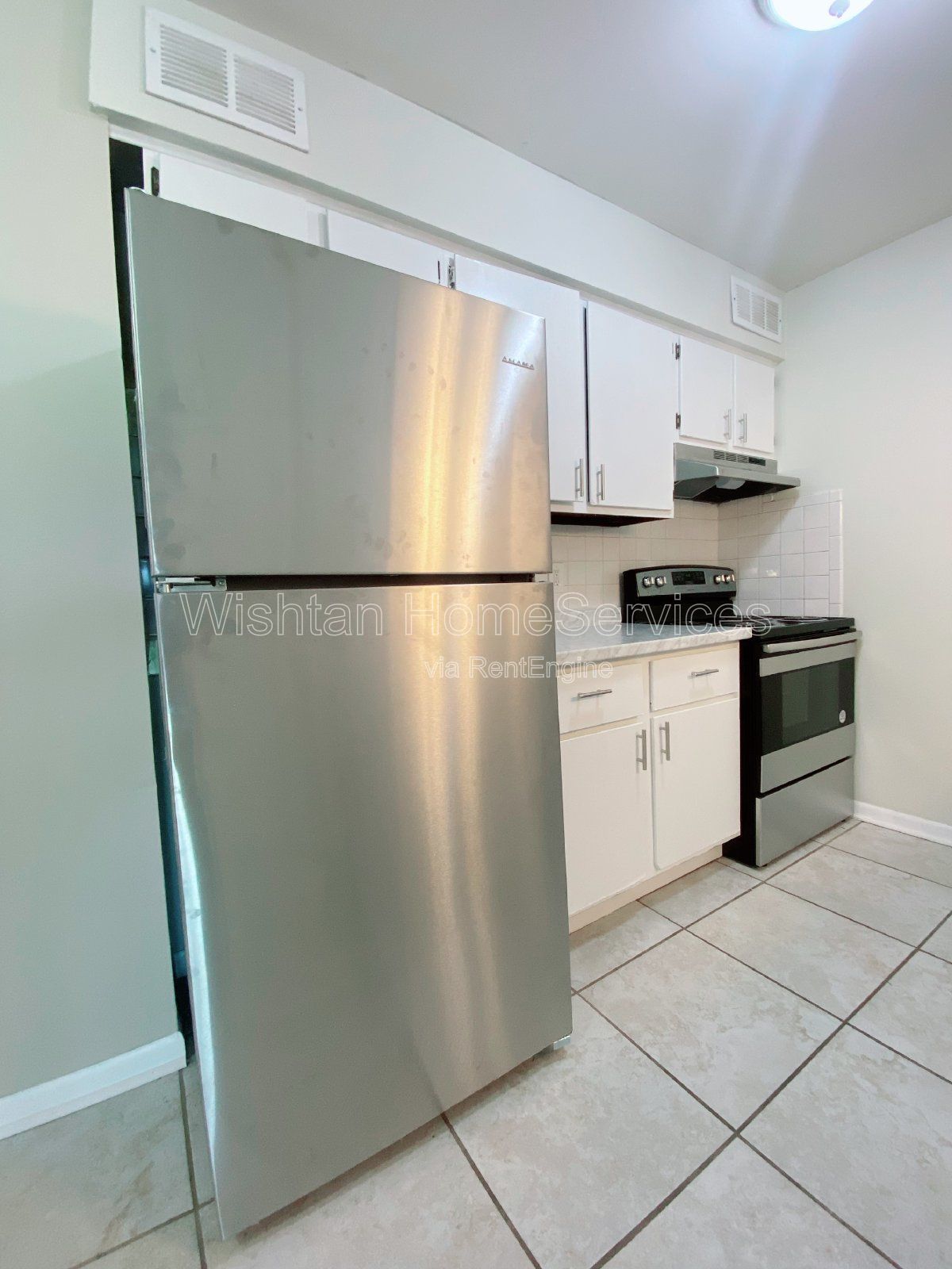 Charming 2 Bed, 1 Bath Apartment in Macomb, IL - Don't Miss Out! property image