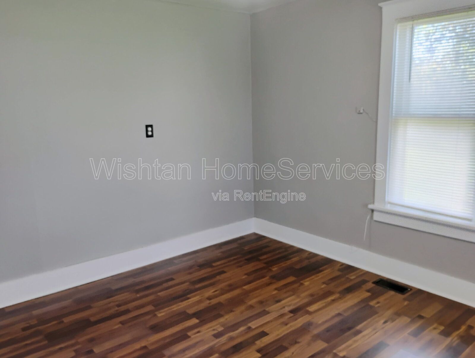 Charming Studio Retreat in the Heart of Macomb – Ideal Location at 615 N Avery St! property image