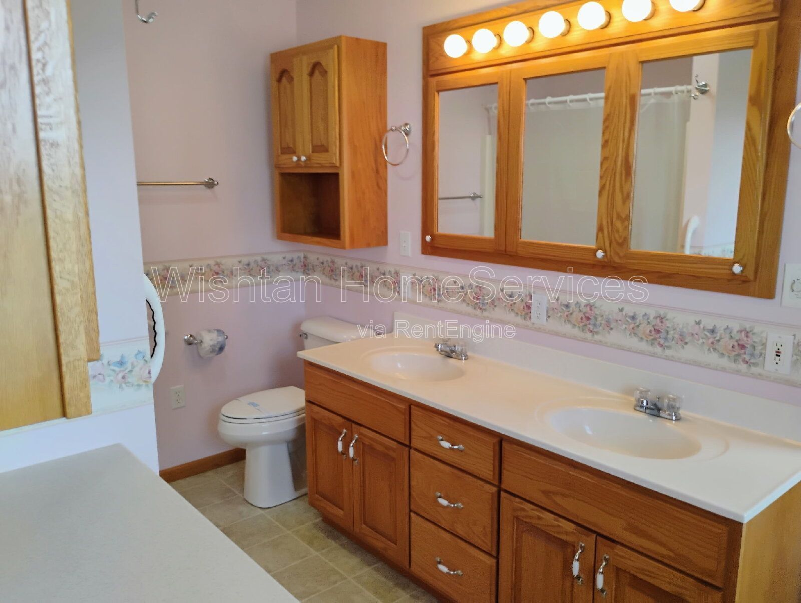Charming 3-Bed, 2-Bath Retreat in Camp Point property image