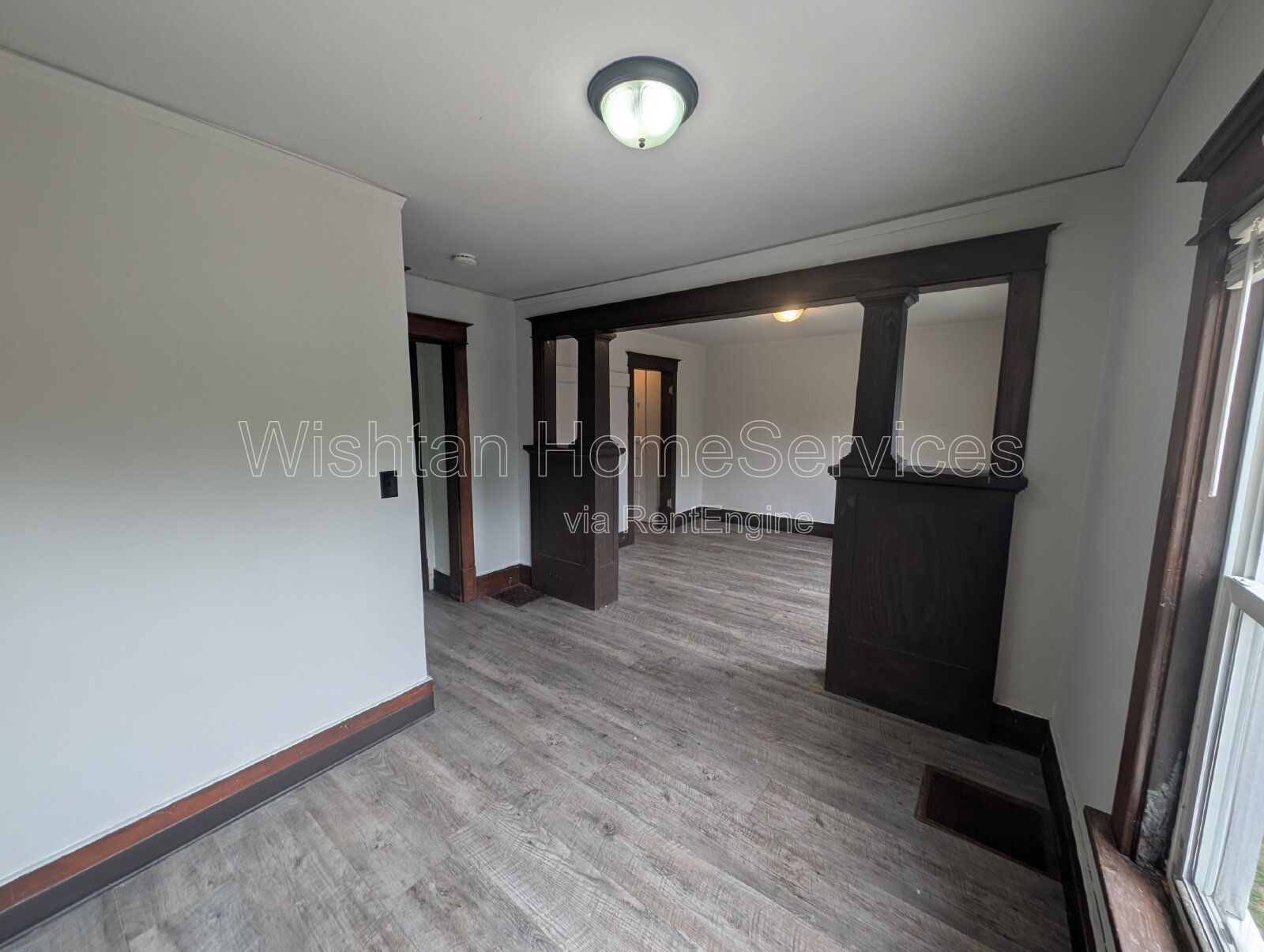Charming 1-Bedroom Apartment with Classic Character and Modern Updates property image