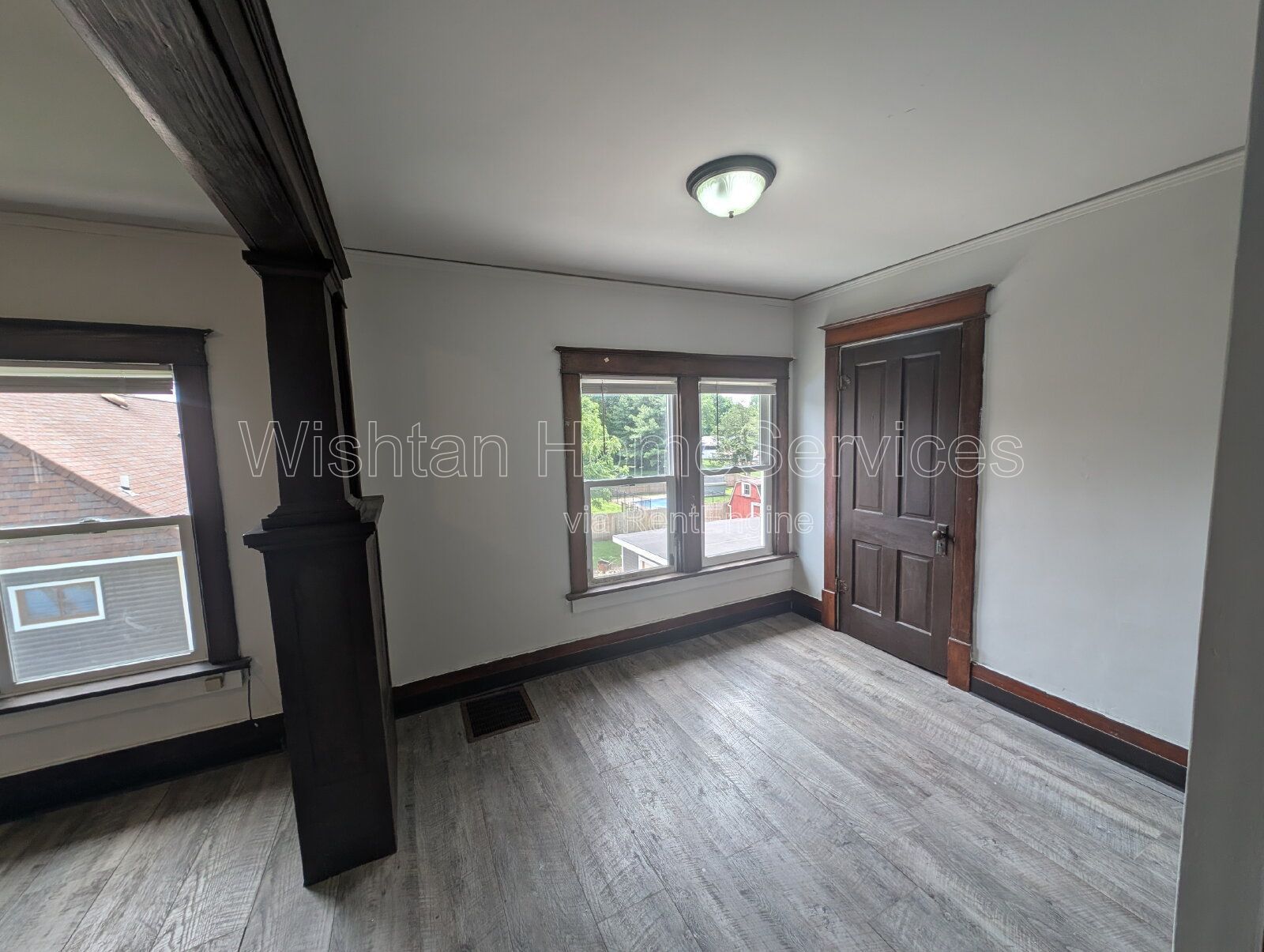 Charming 1-Bedroom Apartment with Classic Character and Modern Updates property image