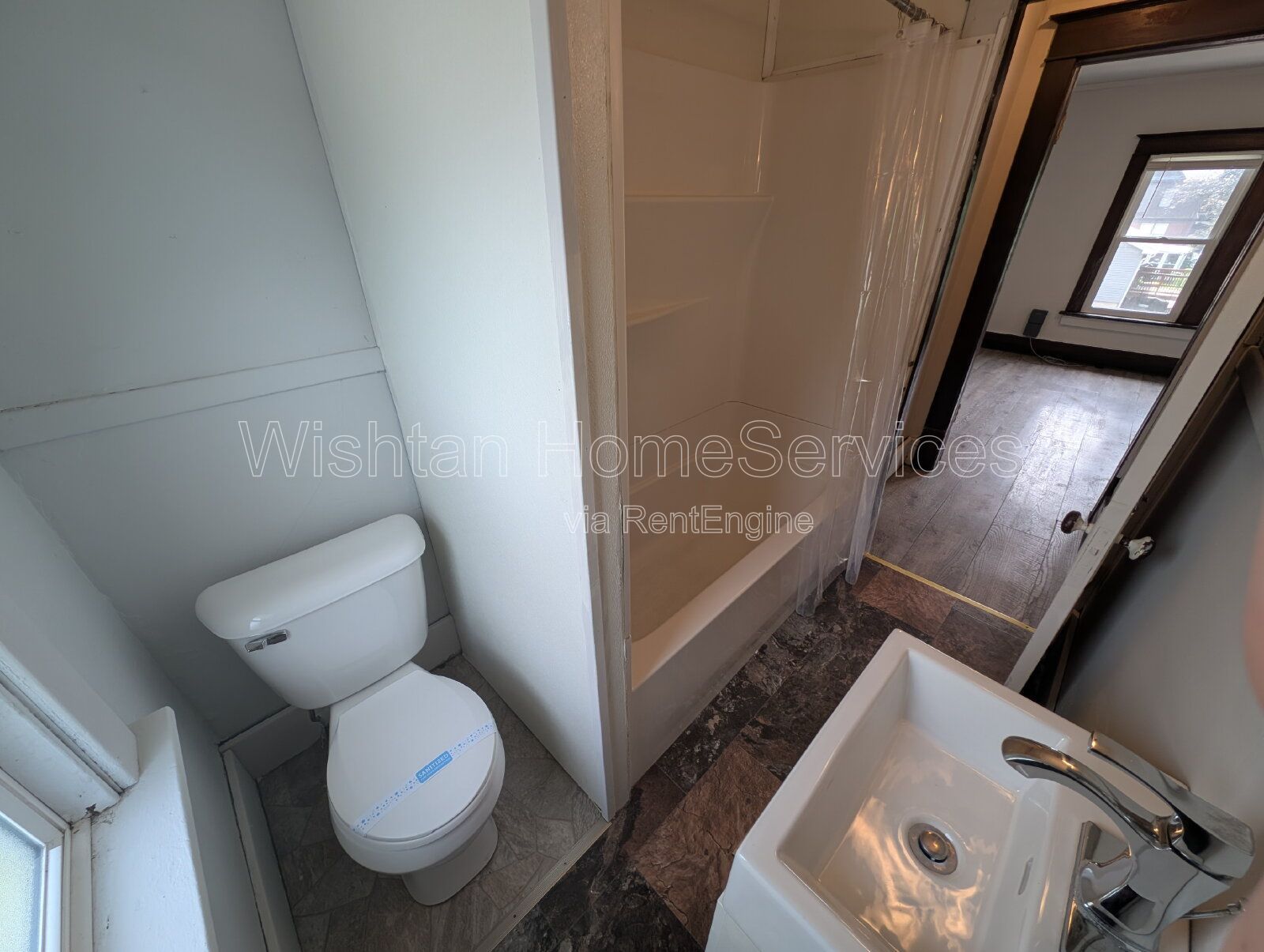 Charming 1-Bedroom Apartment with Classic Character and Modern Updates property image