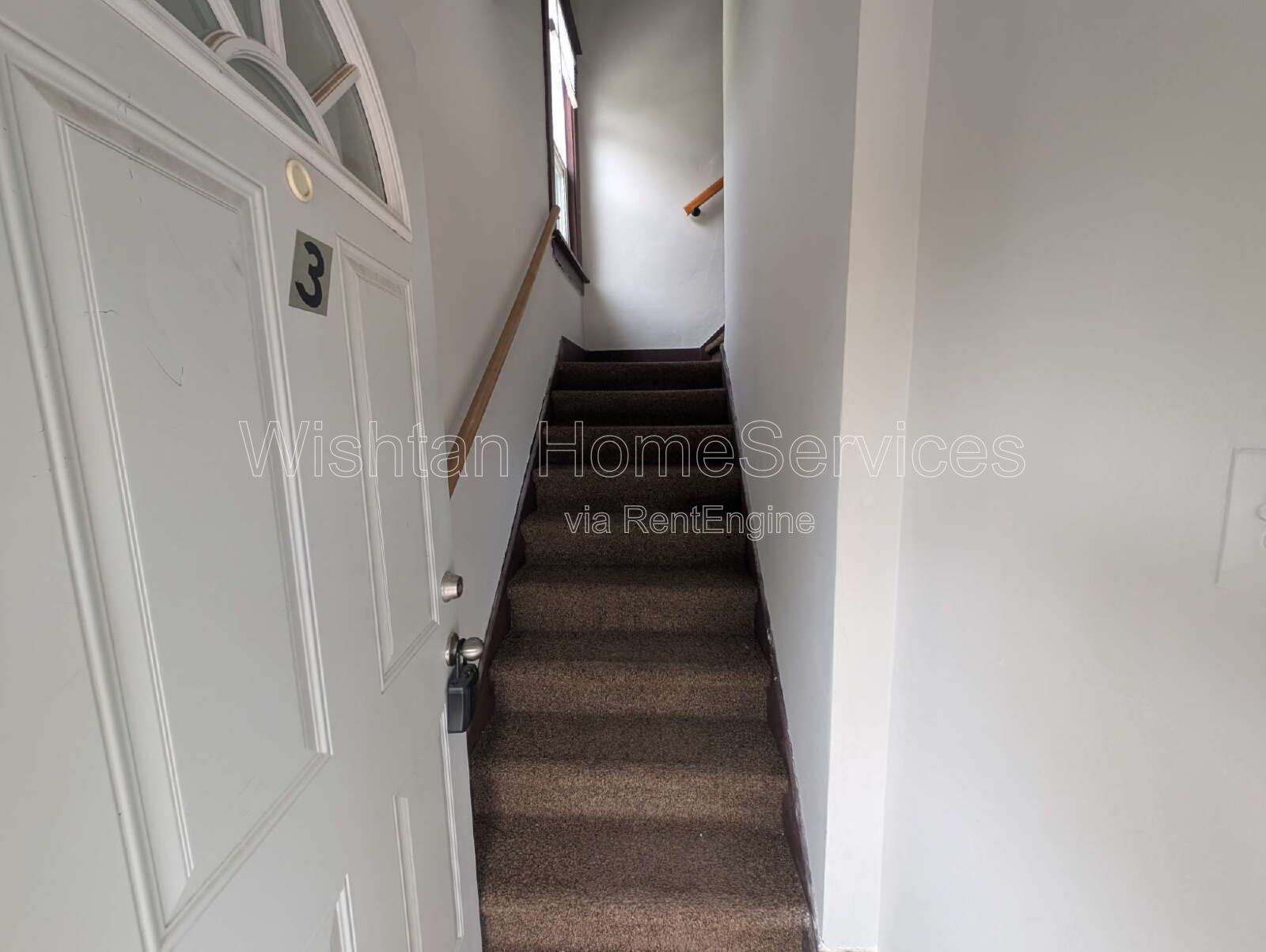 Charming 1-Bedroom Apartment with Classic Character and Modern Updates property image