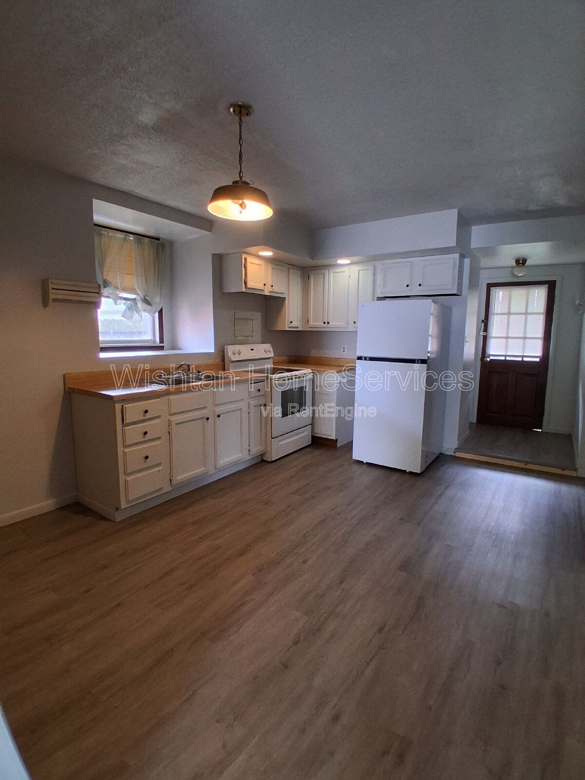 Spacious 2 Bed, 1 Bath Apartment in Quincy! property image