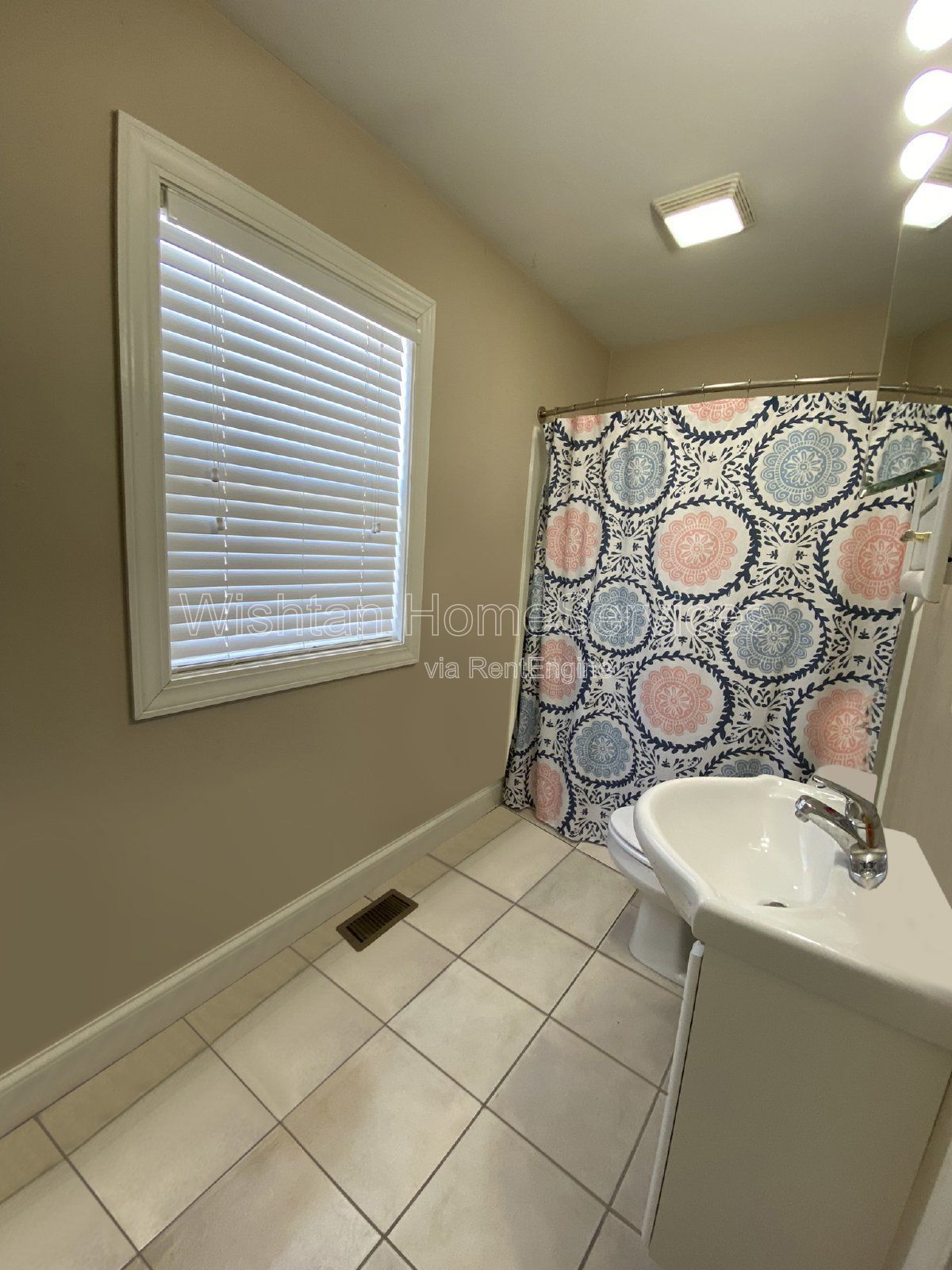 Effortless Living: 1BR, 1BA Retreat with In-Unit Laundry Convenience! property image