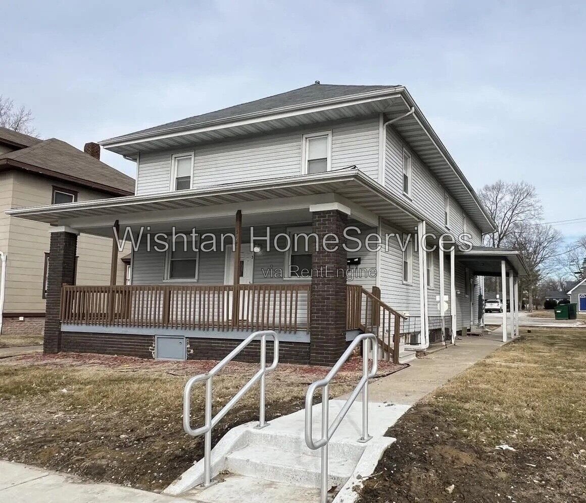 Spacious 3-Bedroom Retreat with 1 Full Bath at 308 Adams St, Macomb! property image