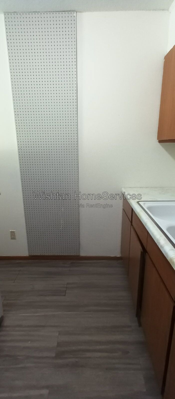 Spacious 1-Bedroom, 1-Bath Apartment in Aledo, IL property image