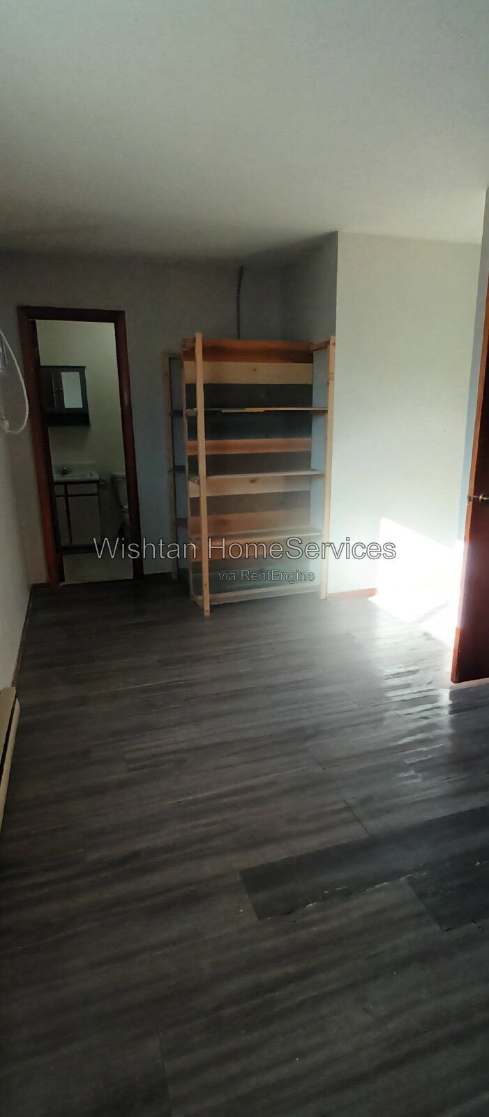 Spacious 1-Bedroom, 1-Bath Apartment in Aledo, IL property image