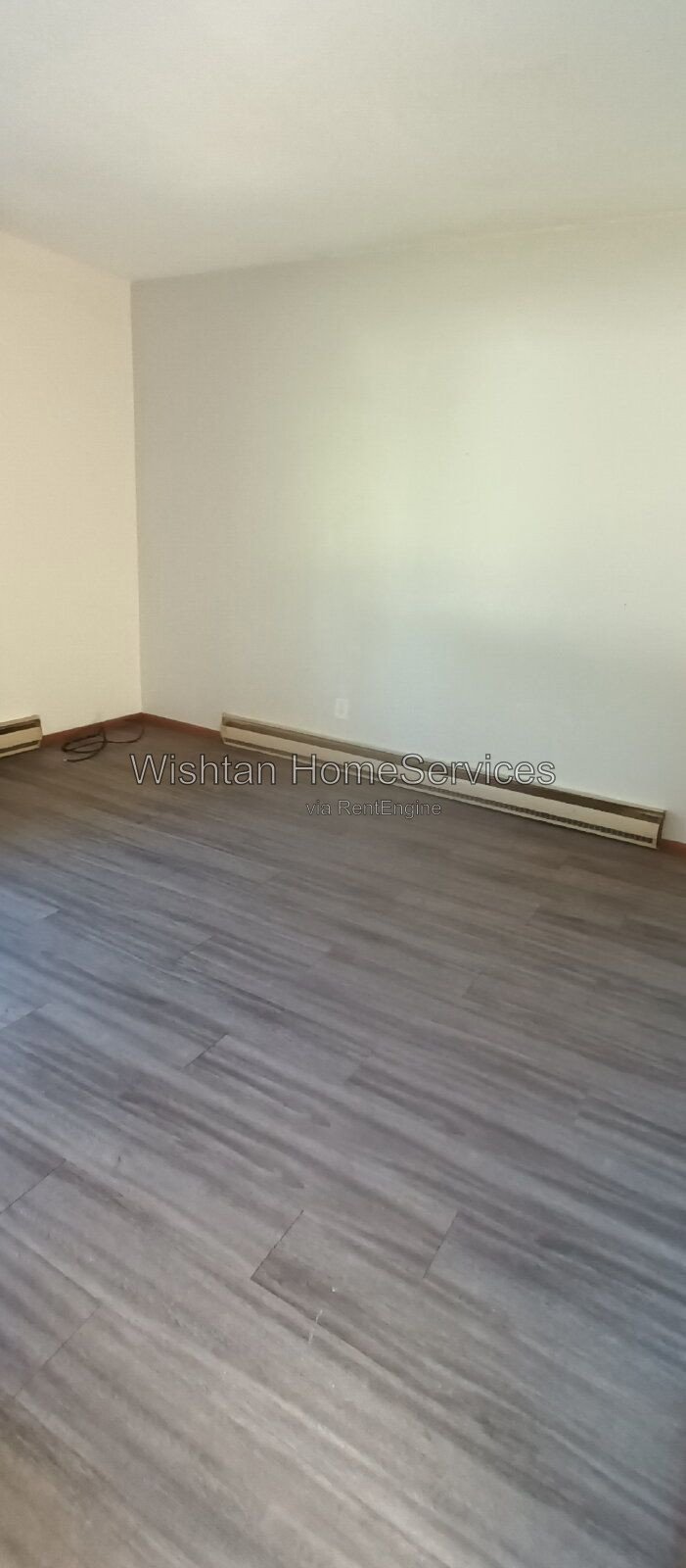 Spacious 1-Bedroom, 1-Bath Apartment in Aledo, IL property image