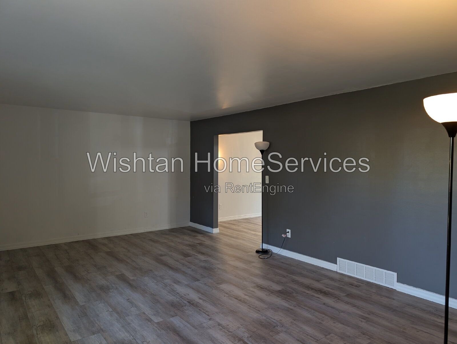 Spacious 4-Bedroom, 2.5-Bath Home in Quincy, IL property image