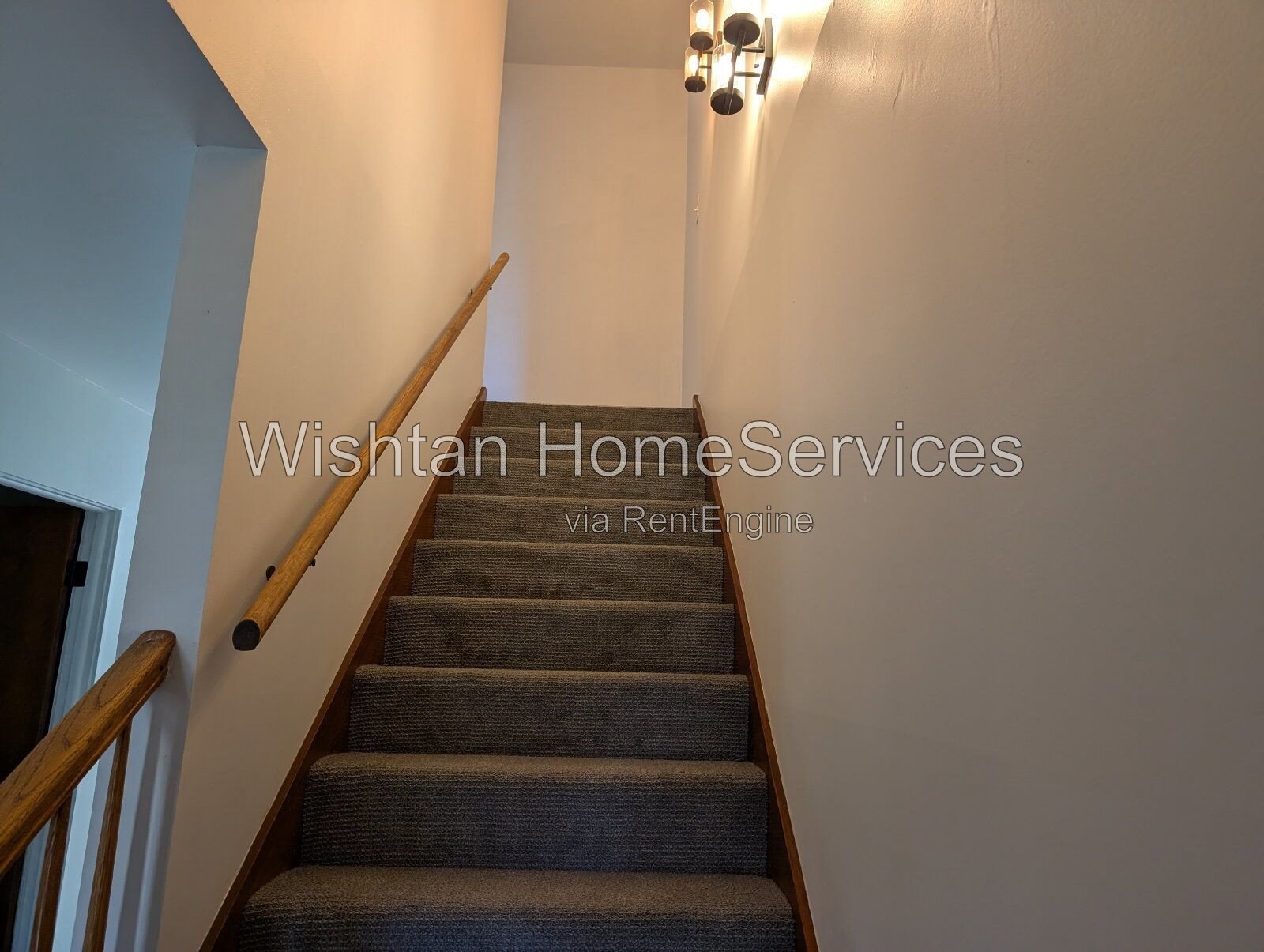 Spacious 4-Bedroom, 2.5-Bath Home in Quincy, IL property image
