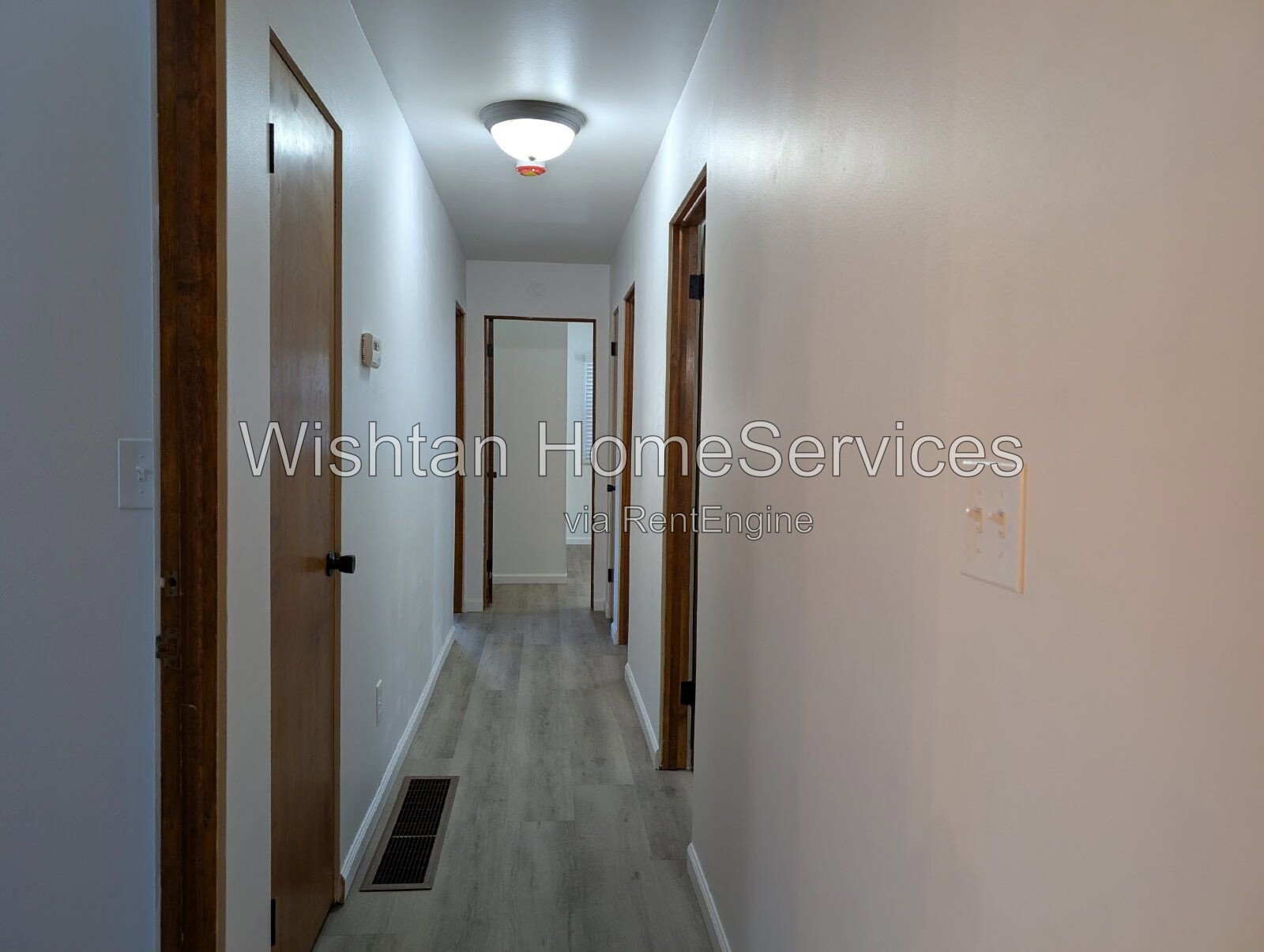 Spacious 4-Bedroom, 2.5-Bath Home in Quincy, IL property image