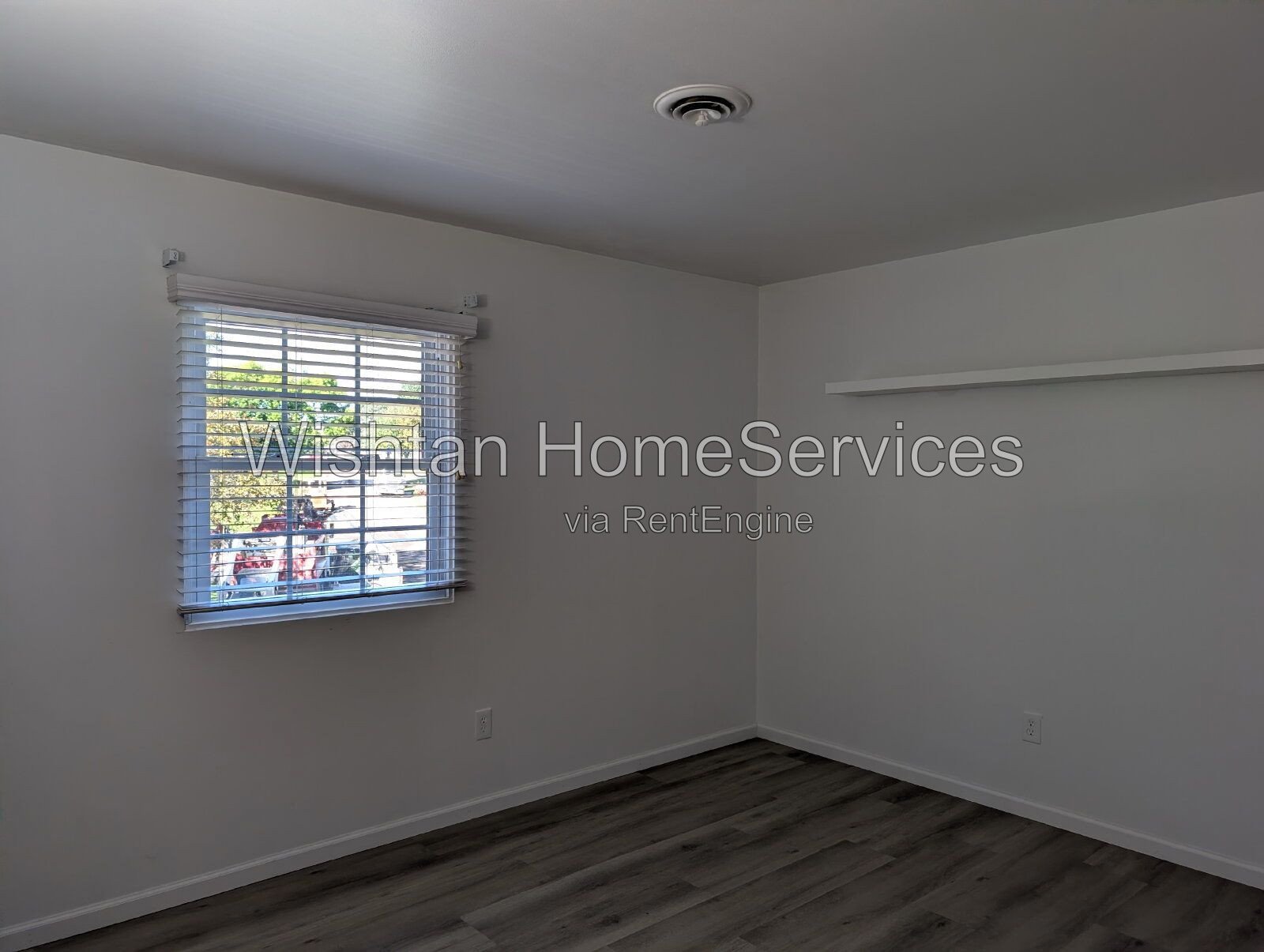 Spacious 4-Bedroom, 2.5-Bath Home in Quincy, IL property image