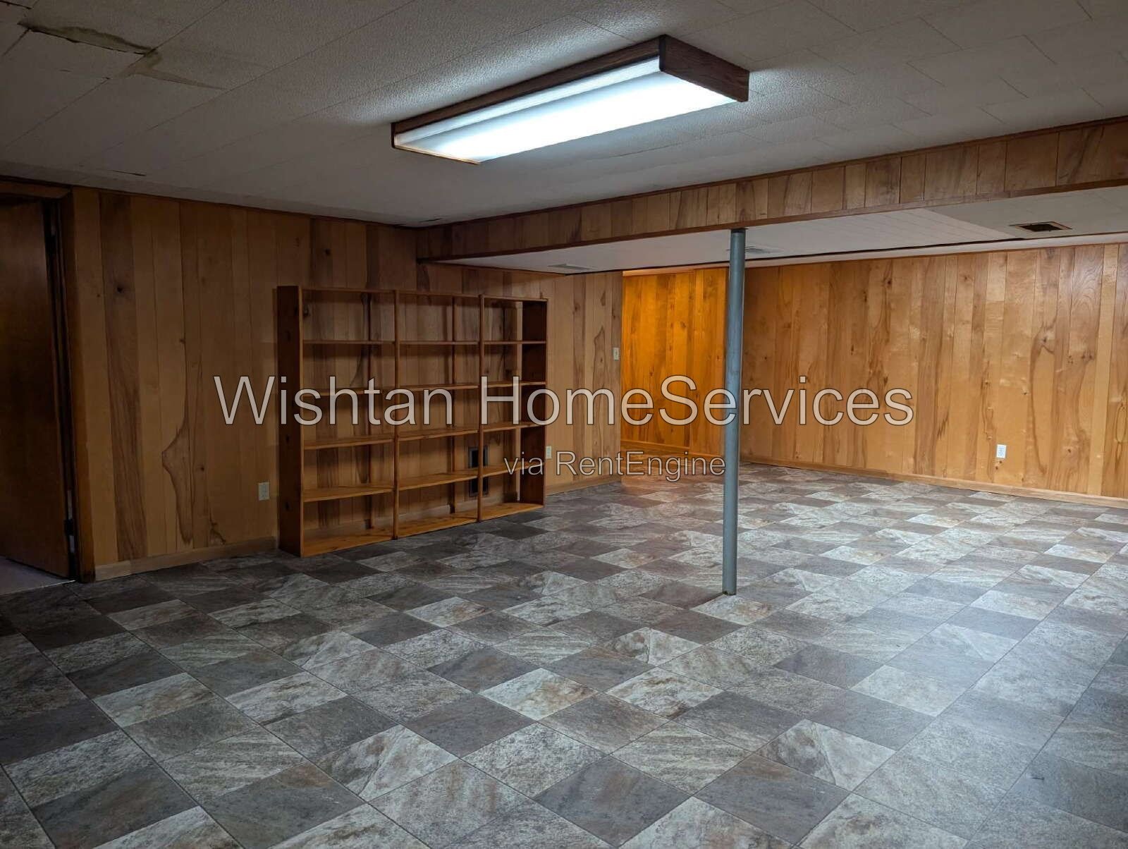 Spacious 4-Bedroom, 2.5-Bath Home in Quincy, IL property image