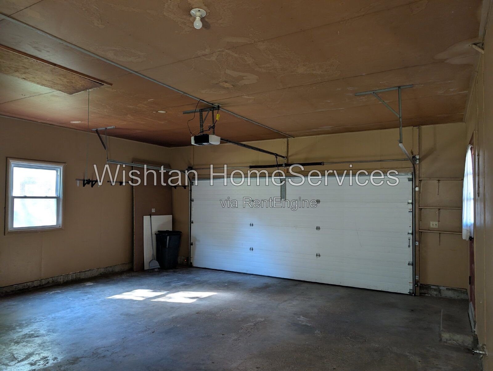 Spacious 4-Bedroom, 2.5-Bath Home in Quincy, IL property image