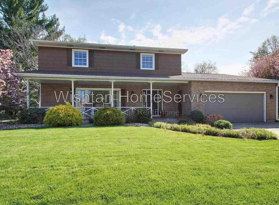 Spacious 4-Bedroom, 2.5-Bath Home in Quincy, IL property image