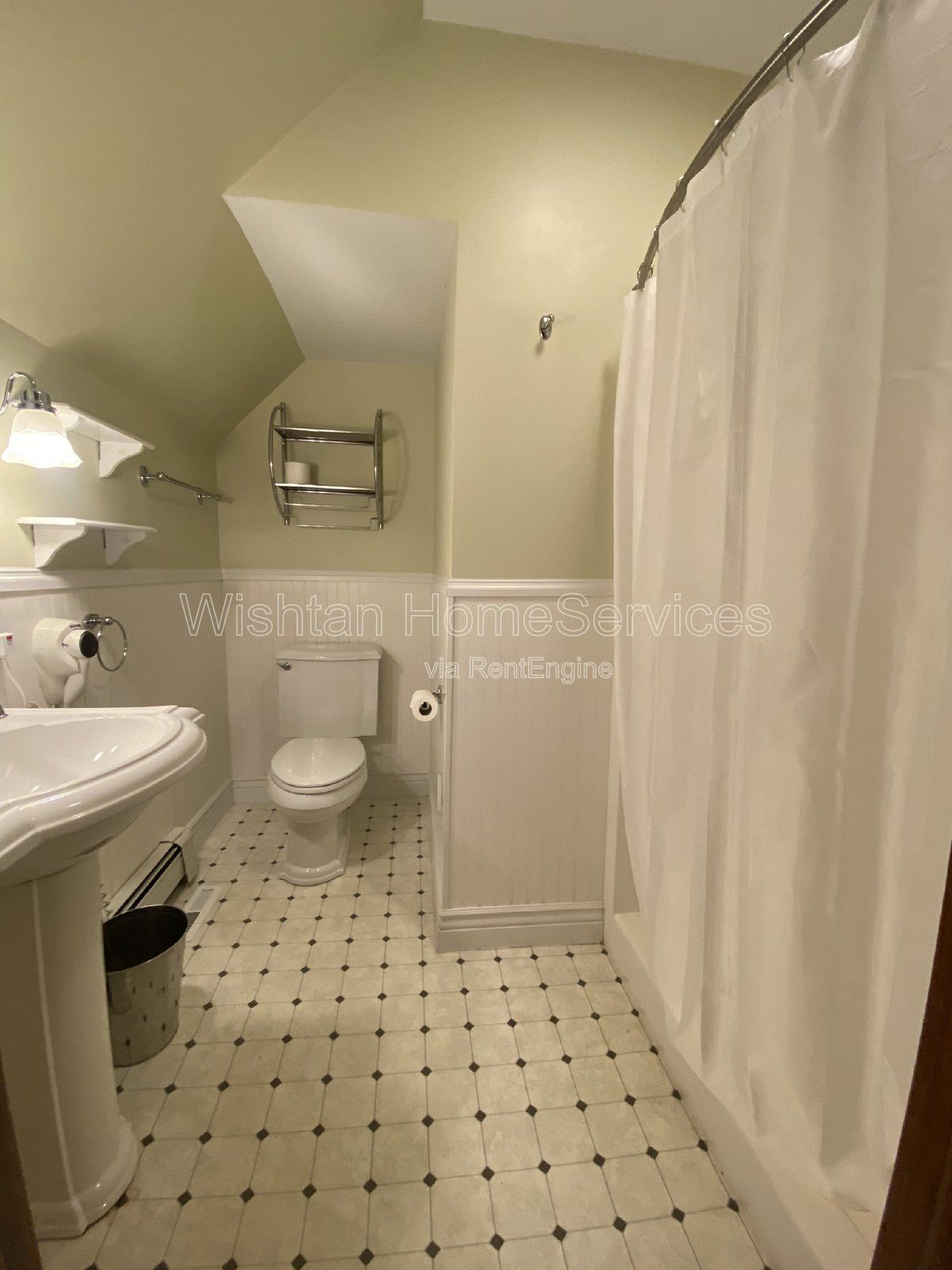 Furnished 1-Bedroom Apartment – Short-Term Lease Available! All utilities/ Internet available! property image