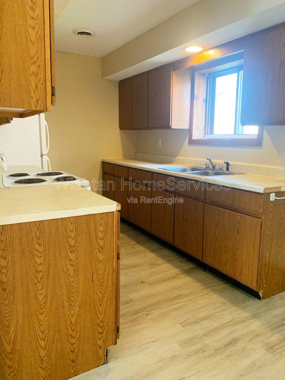 Modern 3-Bedroom Rental with Prime Location in Macomb, IL - Don't Miss Out! property image