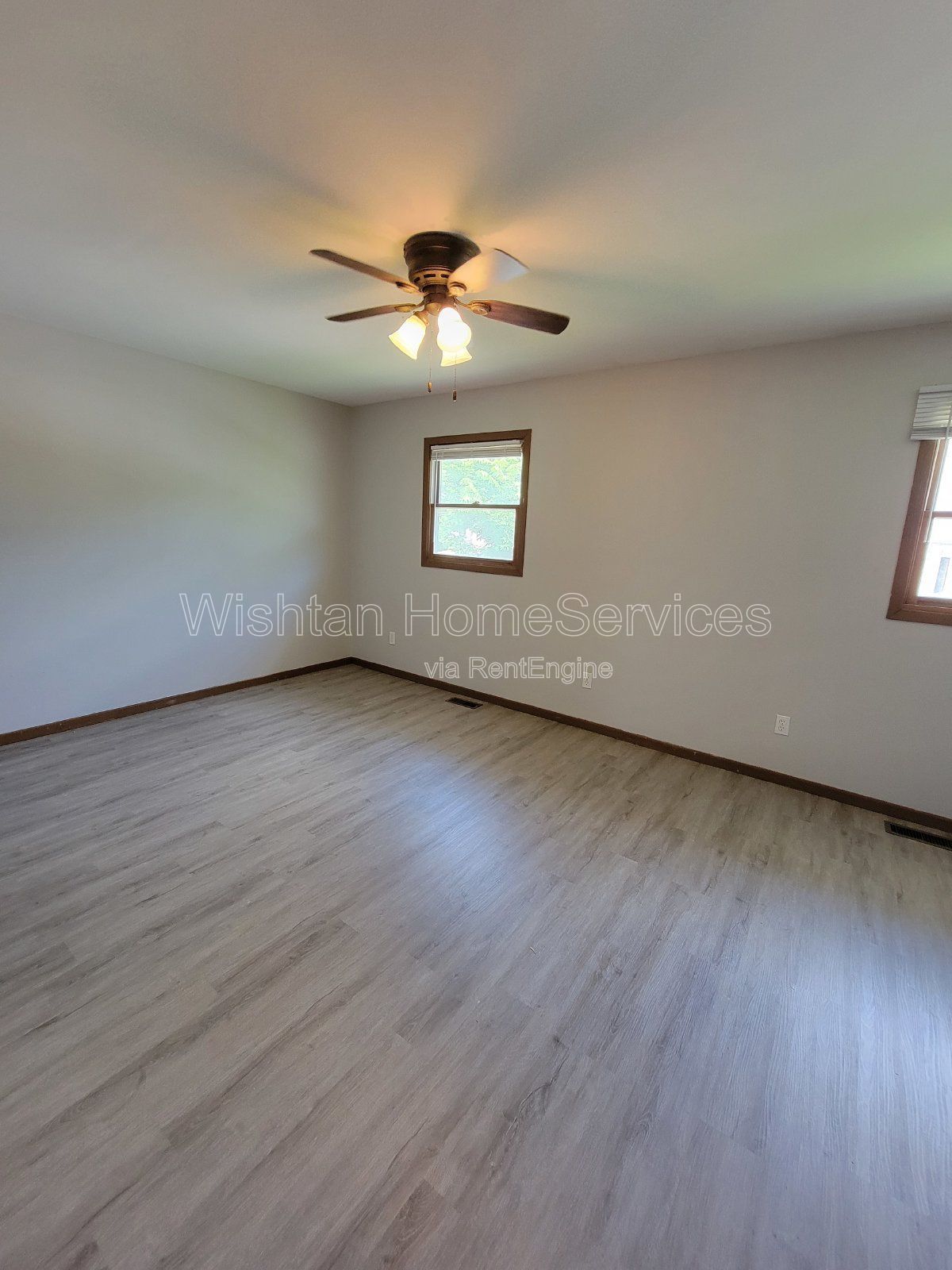 Modern 3-Bedroom Rental with Prime Location in Macomb, IL - Don't Miss Out! property image