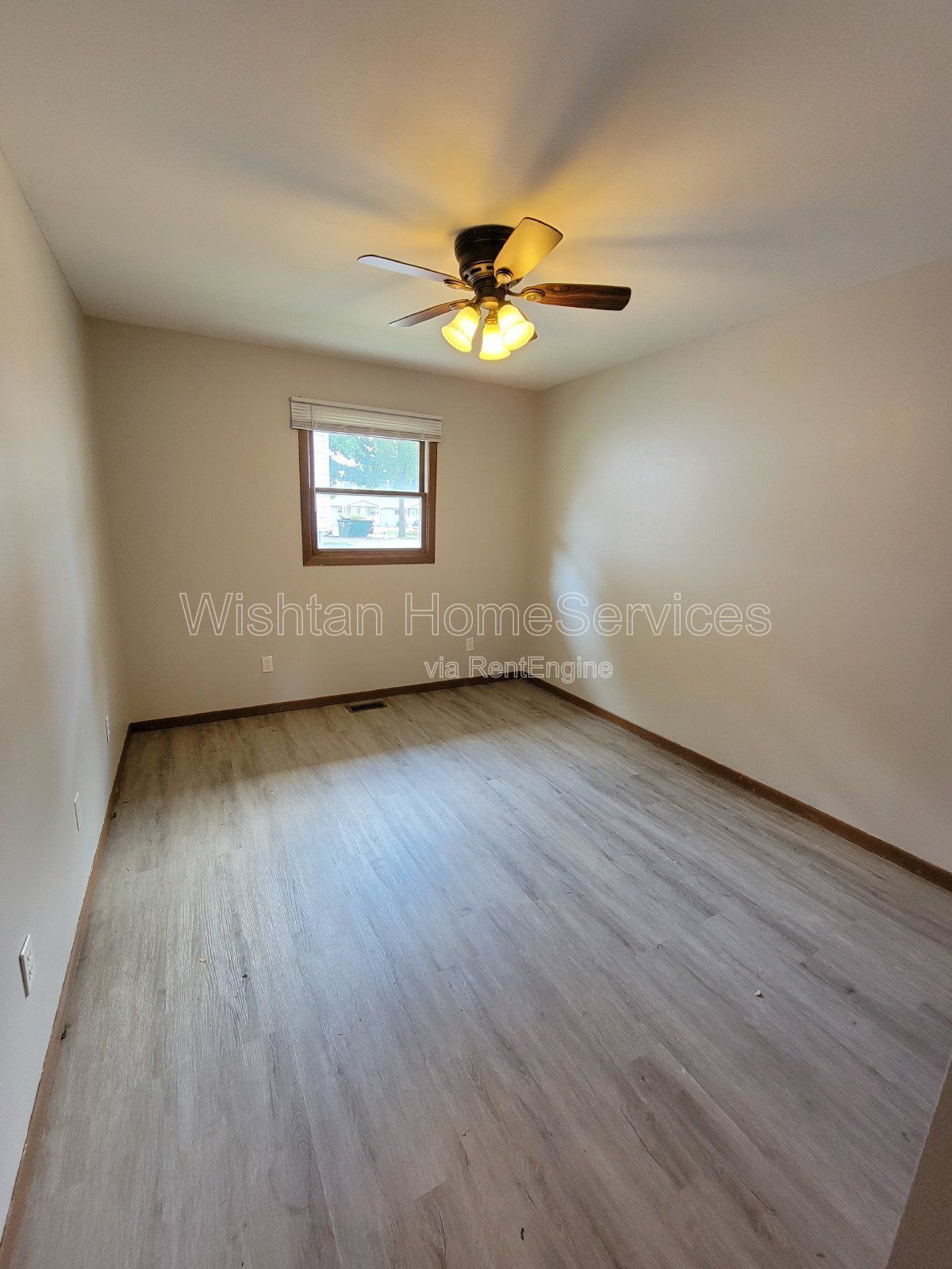 Modern 3-Bedroom Rental with Prime Location in Macomb, IL - Don't Miss Out! property image
