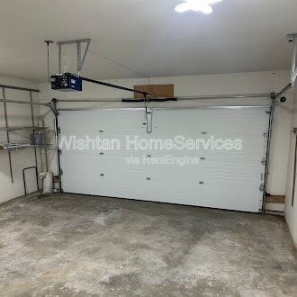 Your Dream Home Awaits – 948 Oakview Drive, Macomb IL property image