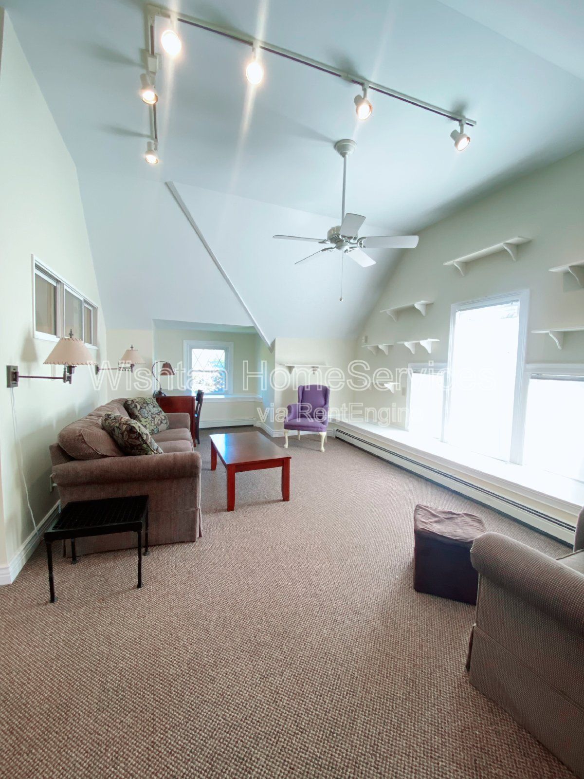 A unique fusion of convenience and luxury. Request a showing today at your new home away from home, 538 N. Randolph St! property image