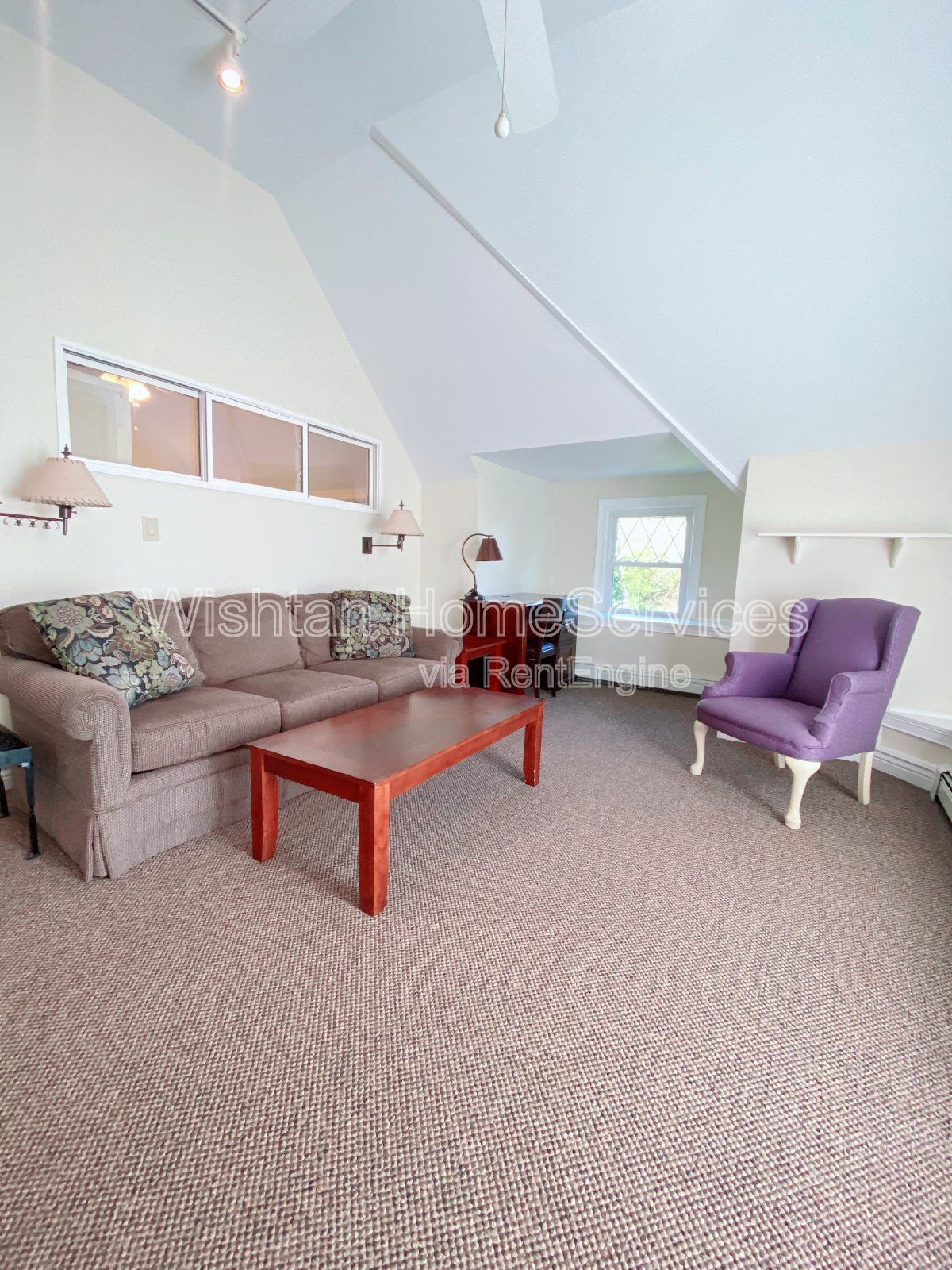 A unique fusion of convenience and luxury. Request a showing today at your new home away from home, 538 N. Randolph St! property image