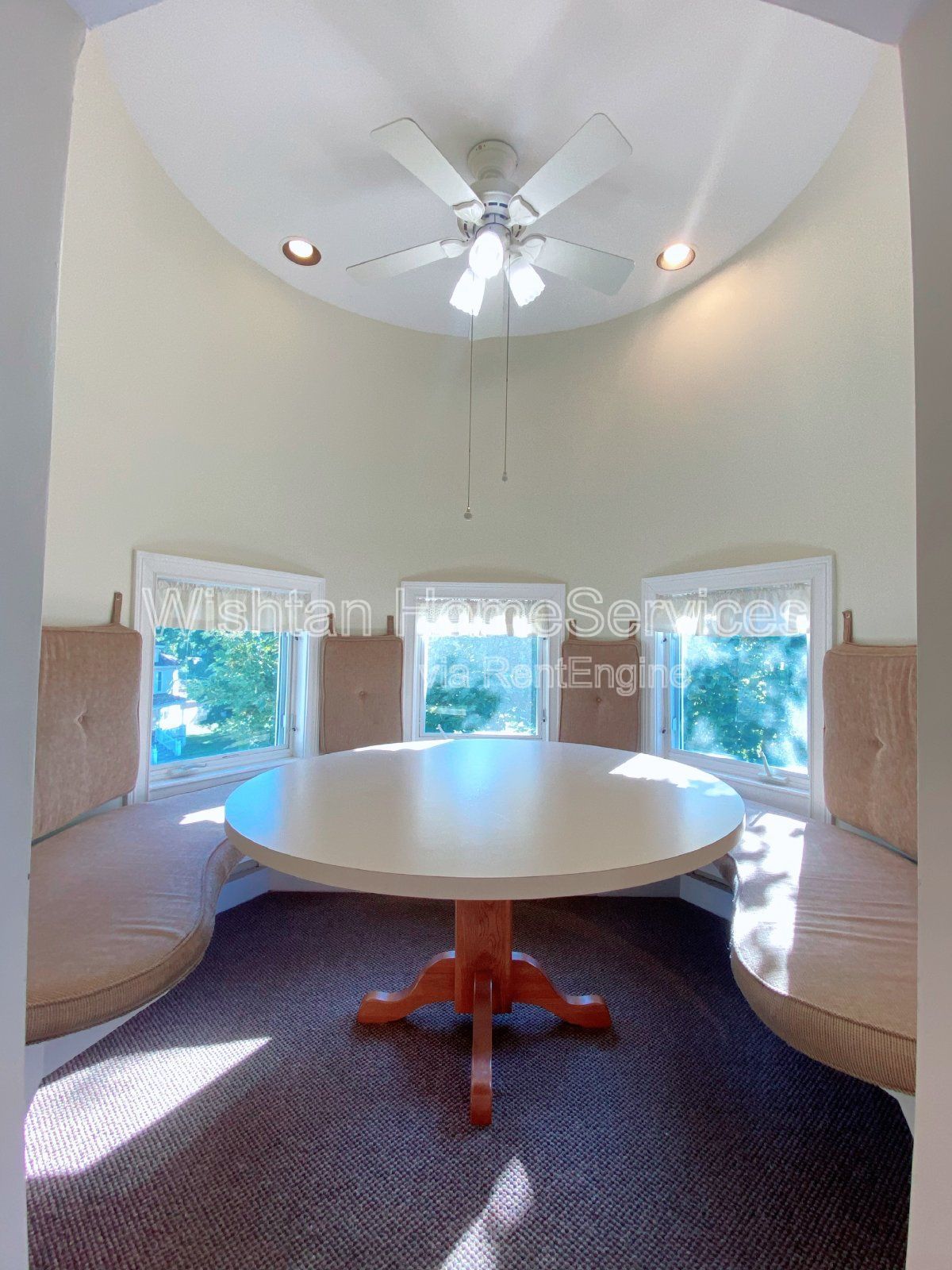 A unique fusion of convenience and luxury. Request a showing today at your new home away from home, 538 N. Randolph St! property image