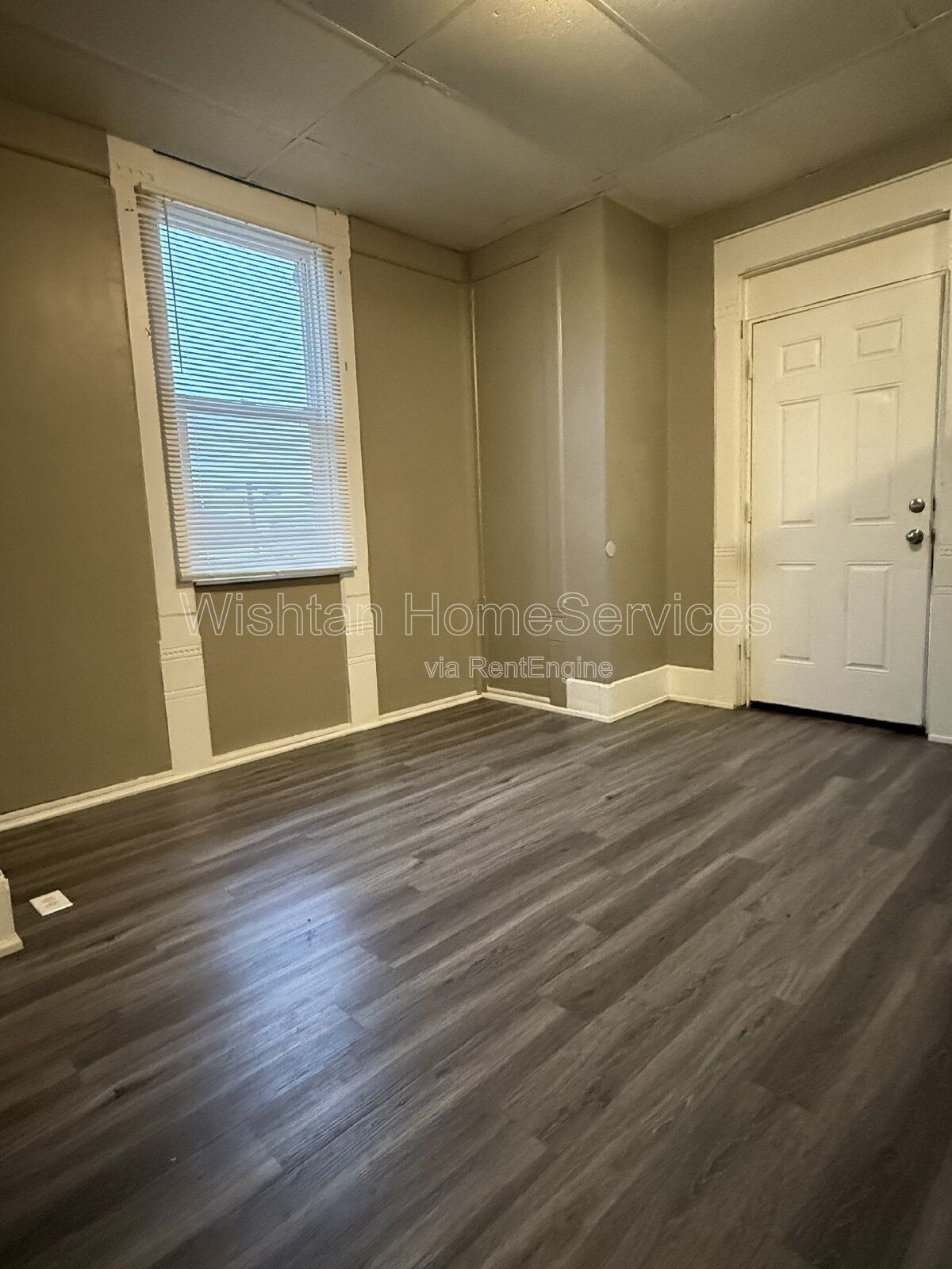 Cozy 1-Bedroom Haven in Quincy – Your Perfect Retreat at 429 N 8th St! property image
