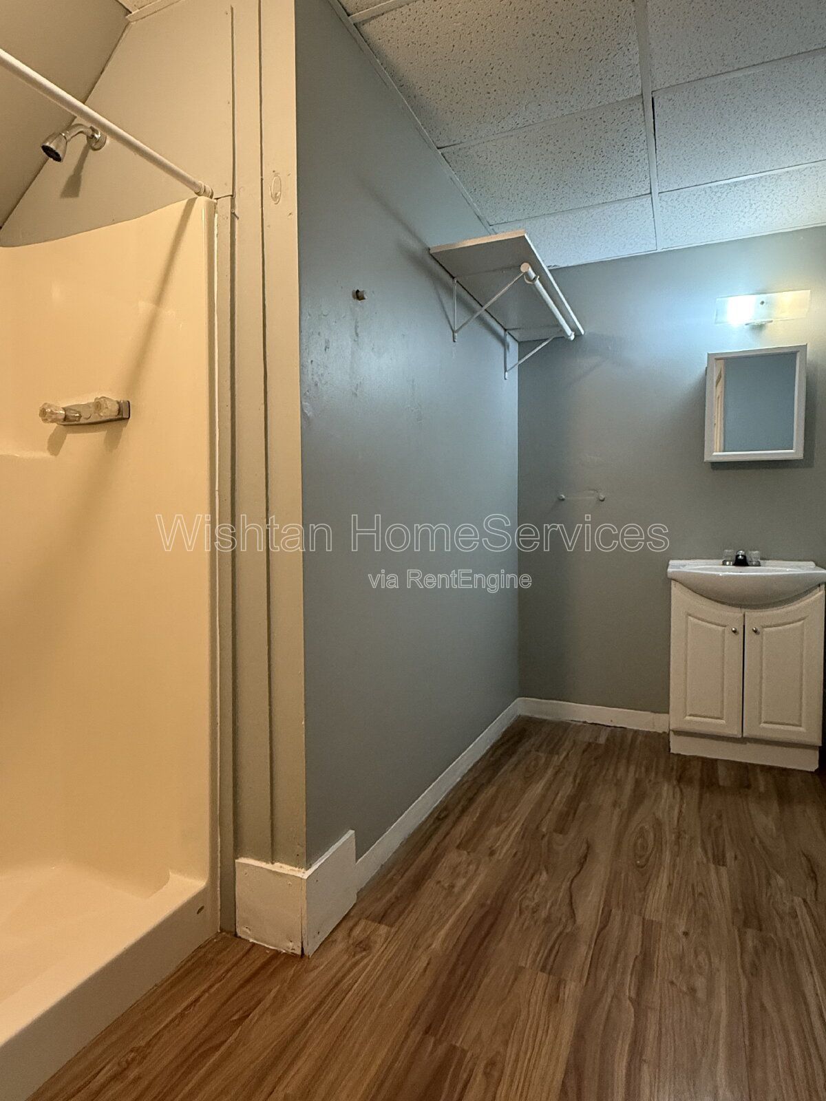 Cozy 1-Bedroom Haven in Quincy – Your Perfect Retreat at 429 N 8th St! property image