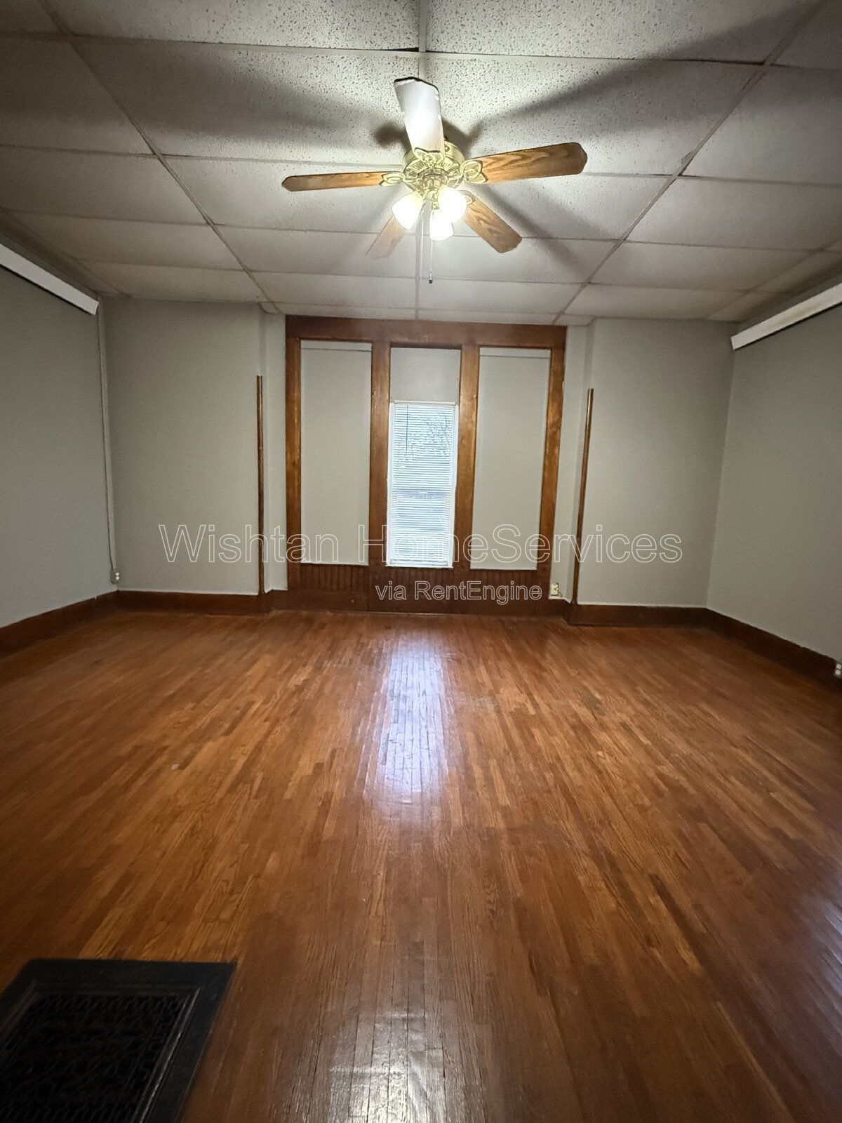 Charming 1-Bedroom Apartment in Quincy – Your Cozy Retreat Awaits! property image