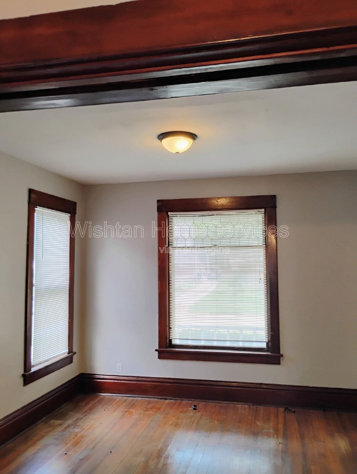 Charming 3-Bed Duplex Retreat at 591 Clark St, Galesburg property image