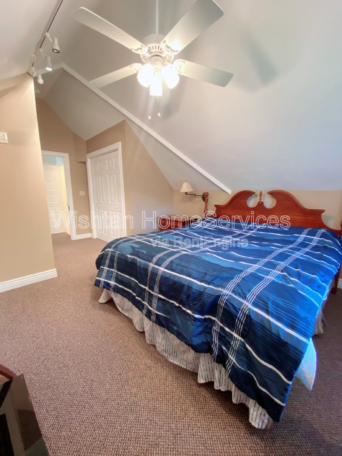 A unique fusion of convenience and luxury. Request a showing today at your new home away from home, 538 N. Randolph St! property image