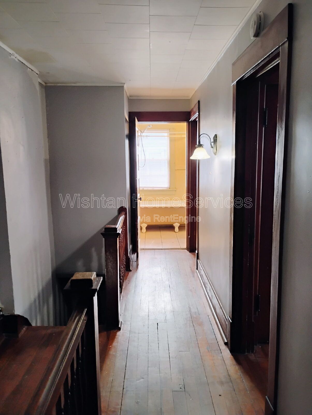 Charming 3-Bed Duplex Retreat at 591 Clark St, Galesburg property image