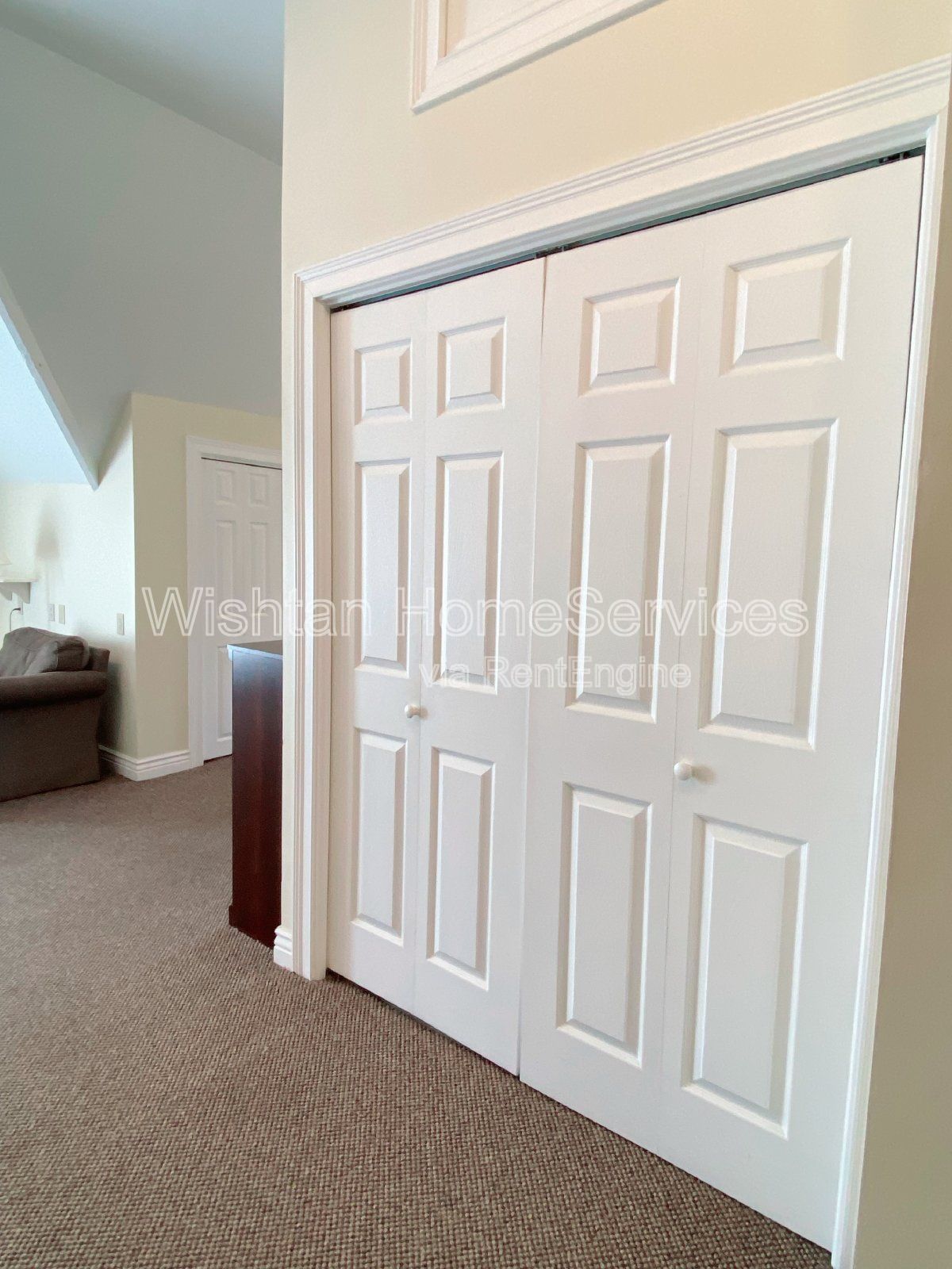 A unique fusion of convenience and luxury. Request a showing today at your new home away from home, 538 N. Randolph St! property image