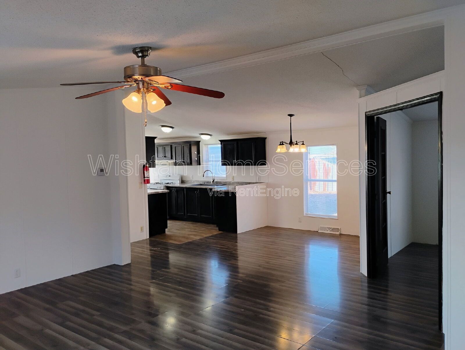 Charming 3-Bed, 2-Bath Oasis at 120 Evergreen St, Raritan – Your Cozy Retreat Awaits! property image