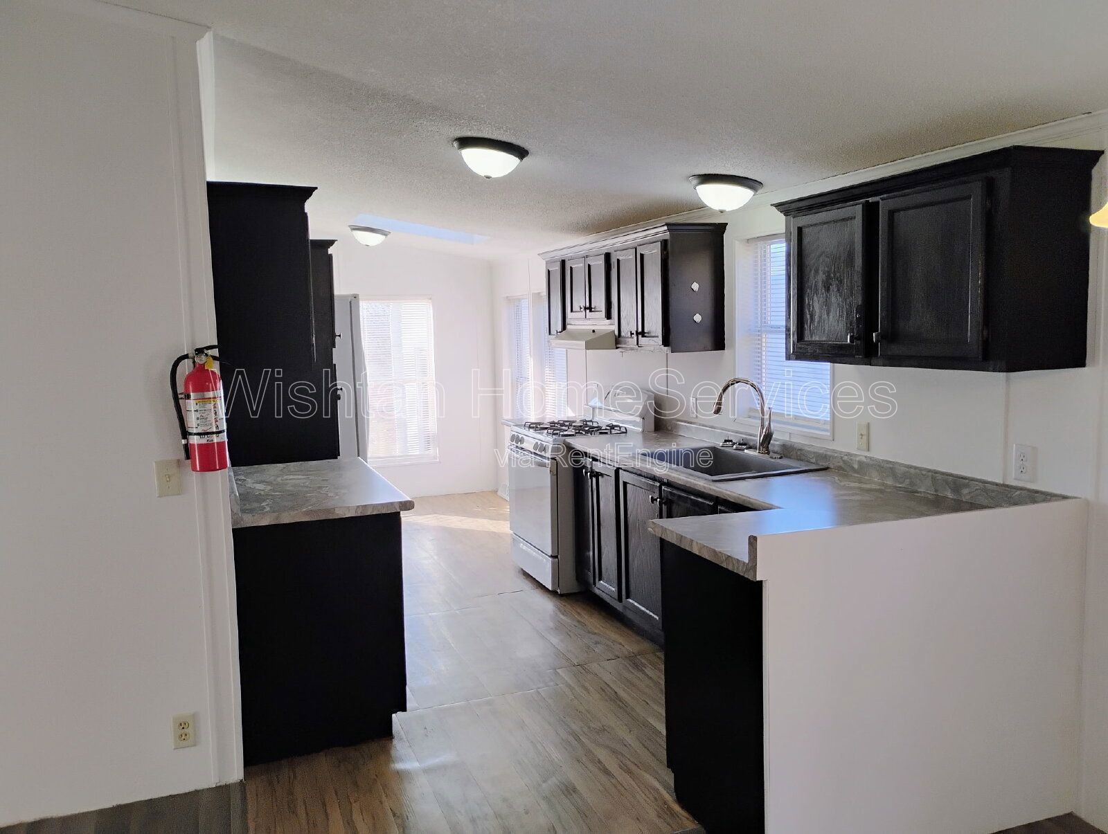 Charming 3-Bed, 2-Bath Oasis at 120 Evergreen St, Raritan – Your Cozy Retreat Awaits! property image