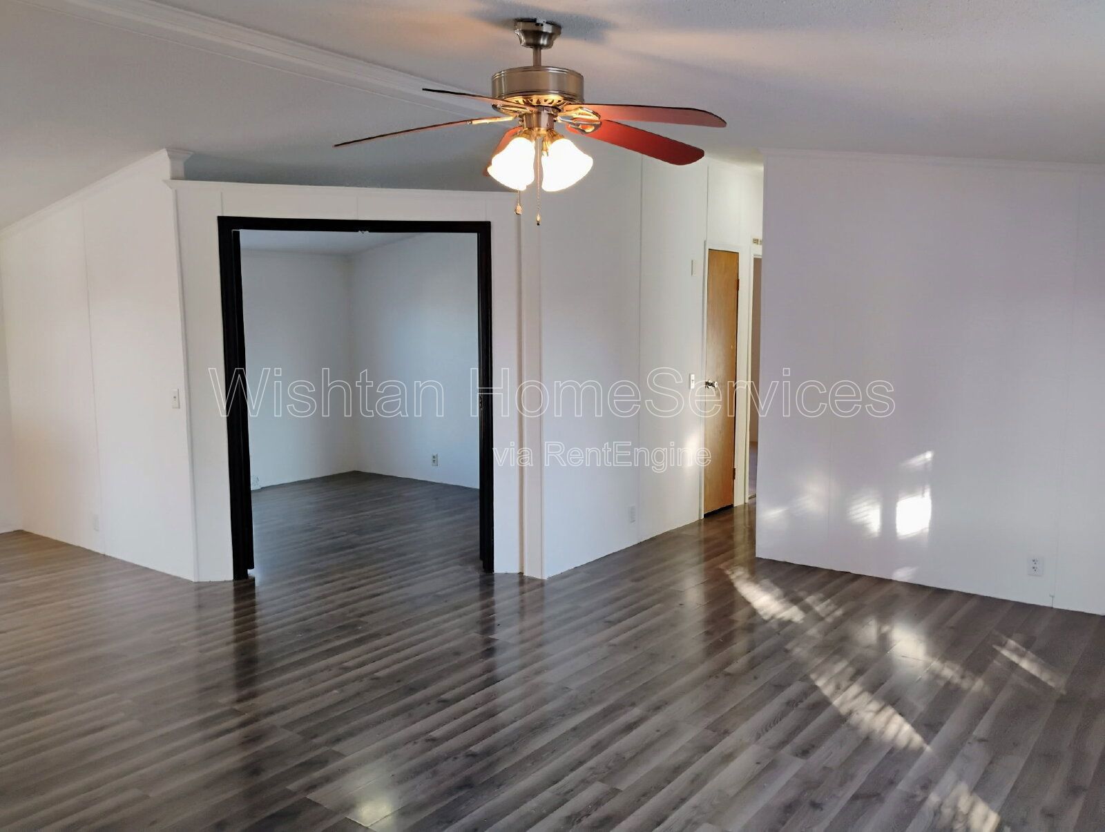 Charming 3-Bed, 2-Bath Oasis at 120 Evergreen St, Raritan – Your Cozy Retreat Awaits! property image