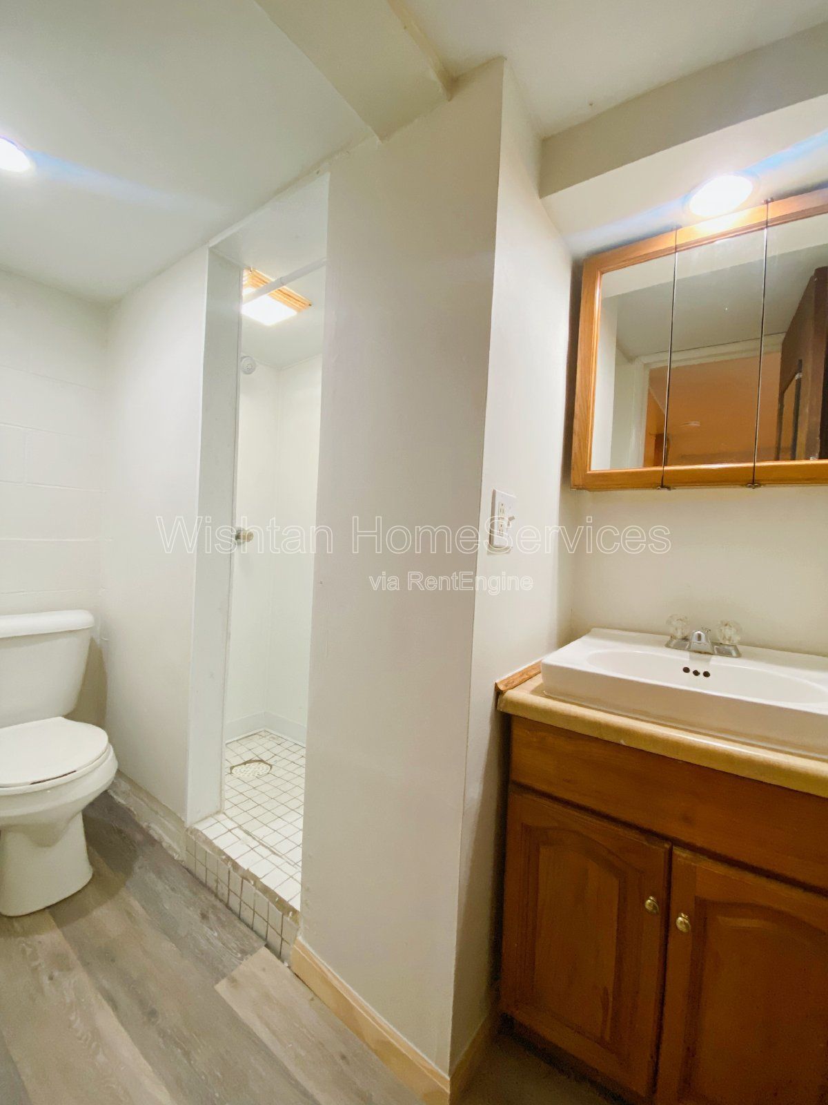 Prime Location, Affordable Living: Studio Apartment Near Macomb's Historic Square Awaits! property image