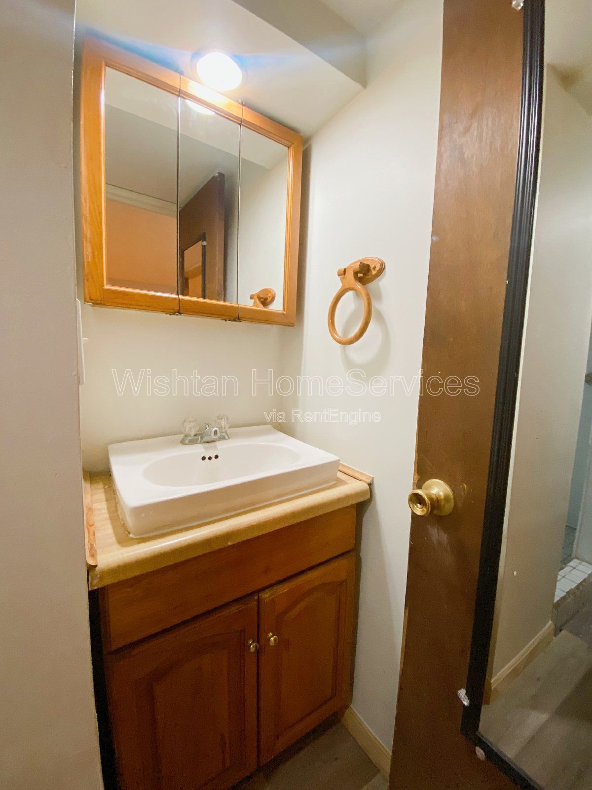 Prime Location, Affordable Living: Studio Apartment Near Macomb's Historic Square Awaits! property image