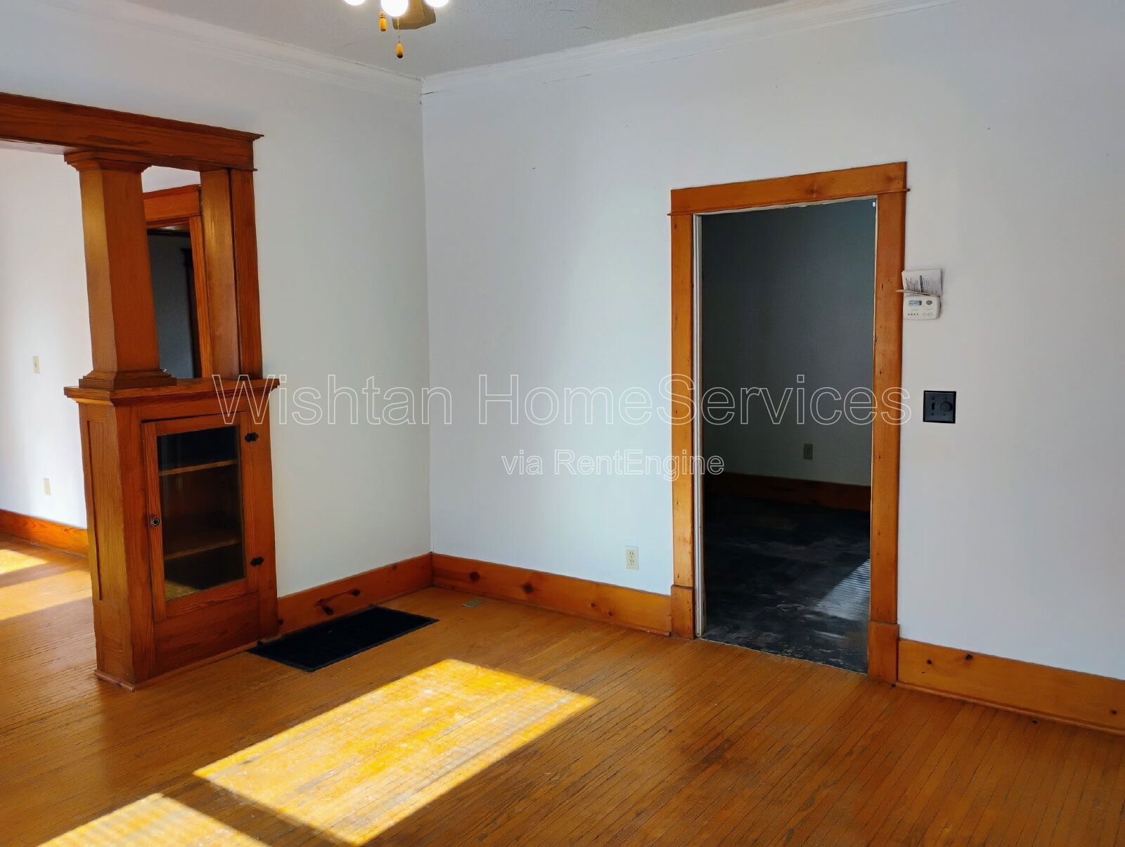 Charming 3-Bed Oasis with Gleaming Hardwood Floors at 1086 N Cedar St, Galesburg! property image