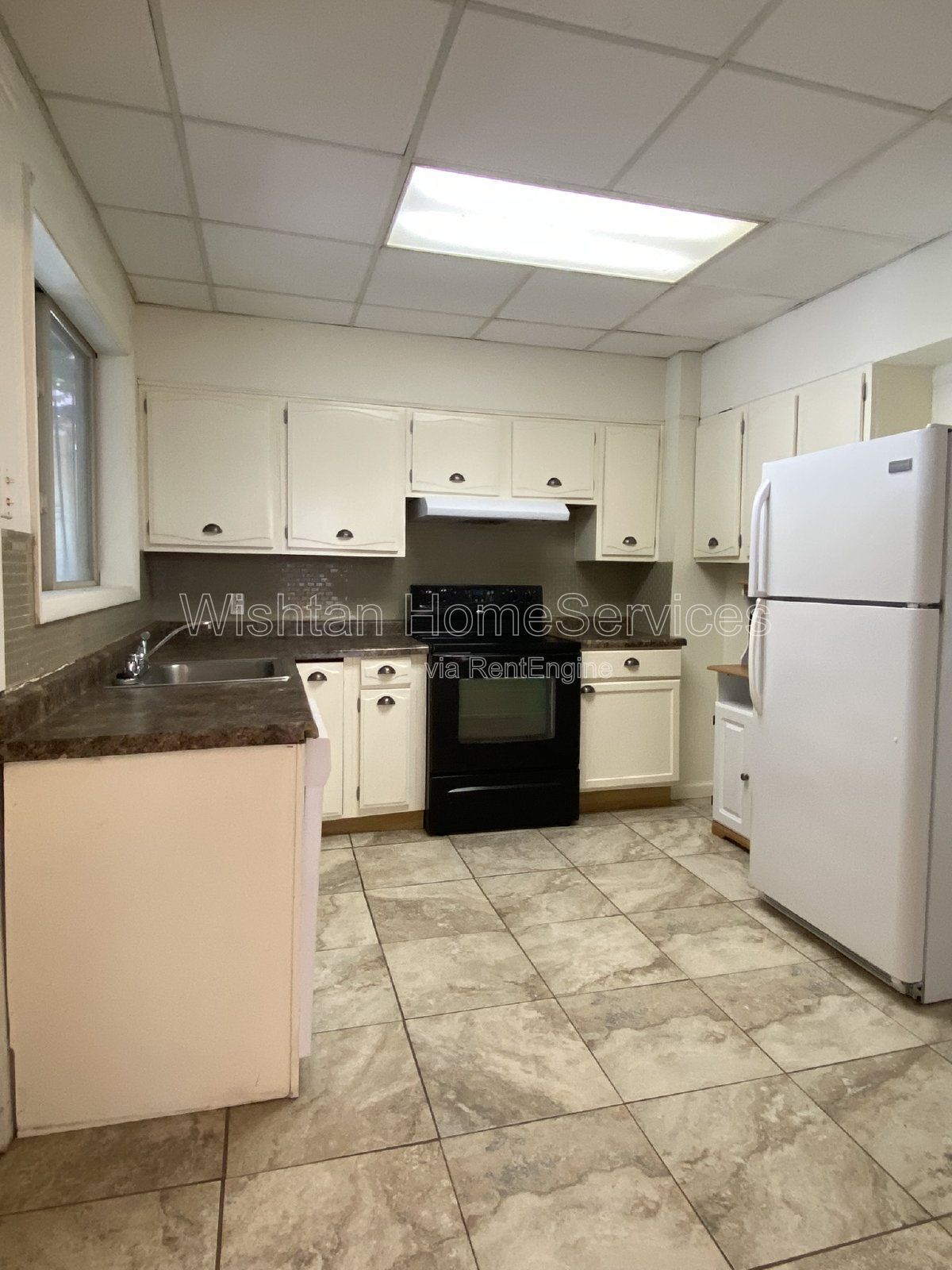 Charming 4-Bedroom Home with Spacious Living! Available for Fall Semester! property image